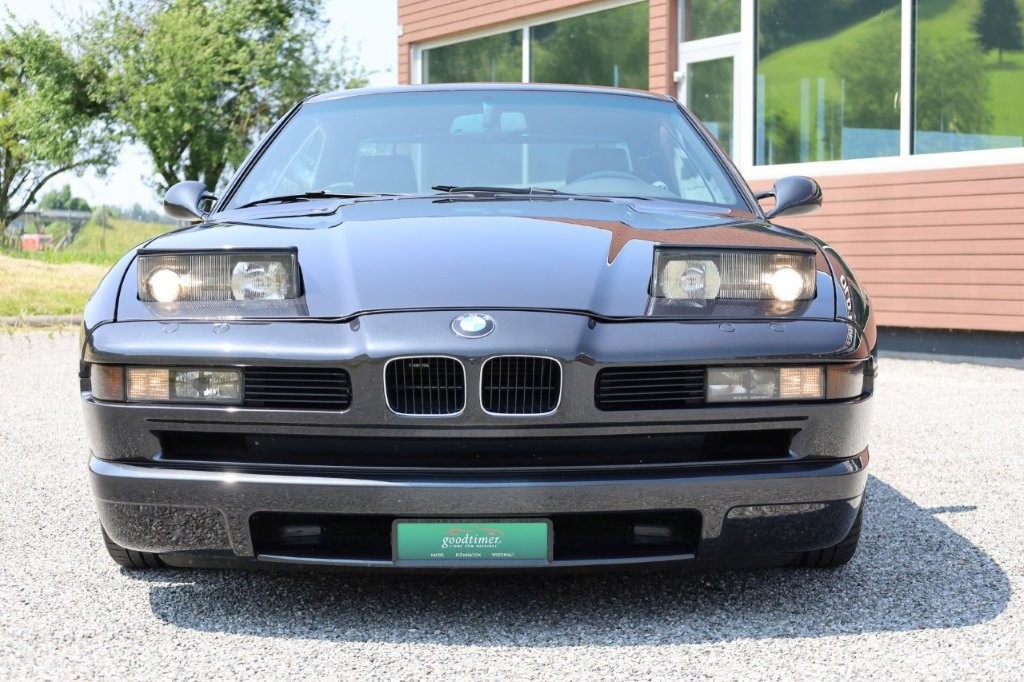 BMW CSi-image-8