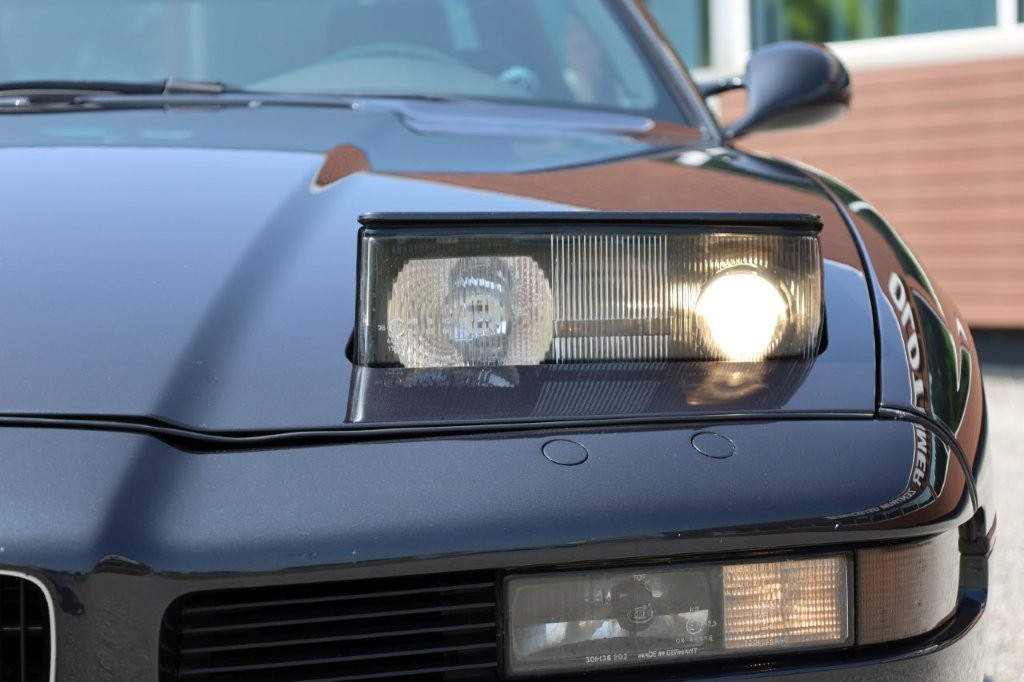 BMW CSi-image-9
