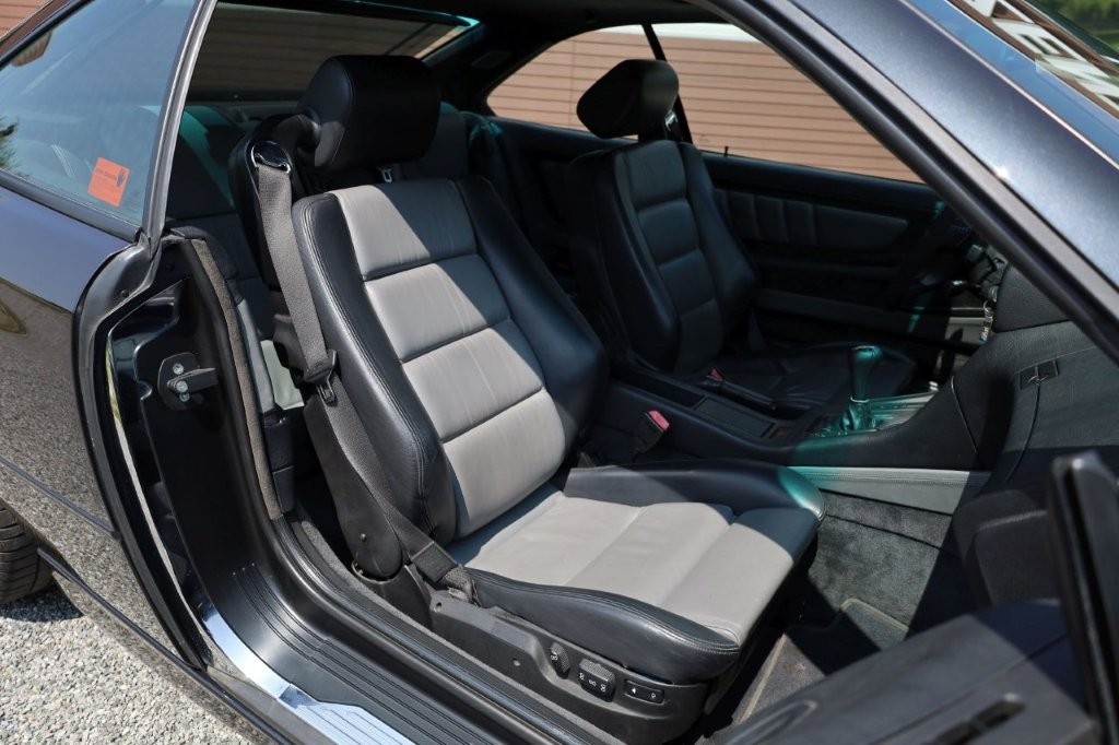 BMW CSi-image-21
