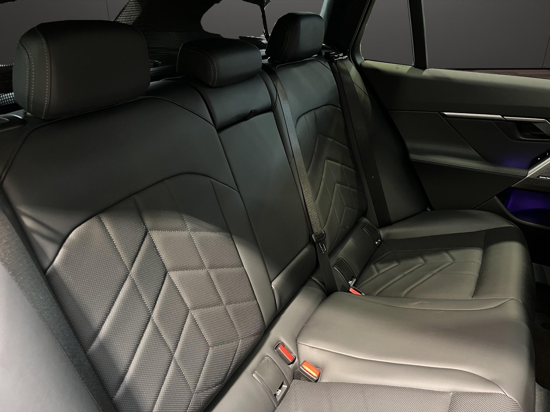 BMW 520d xDrive Touring M Sport-image-16