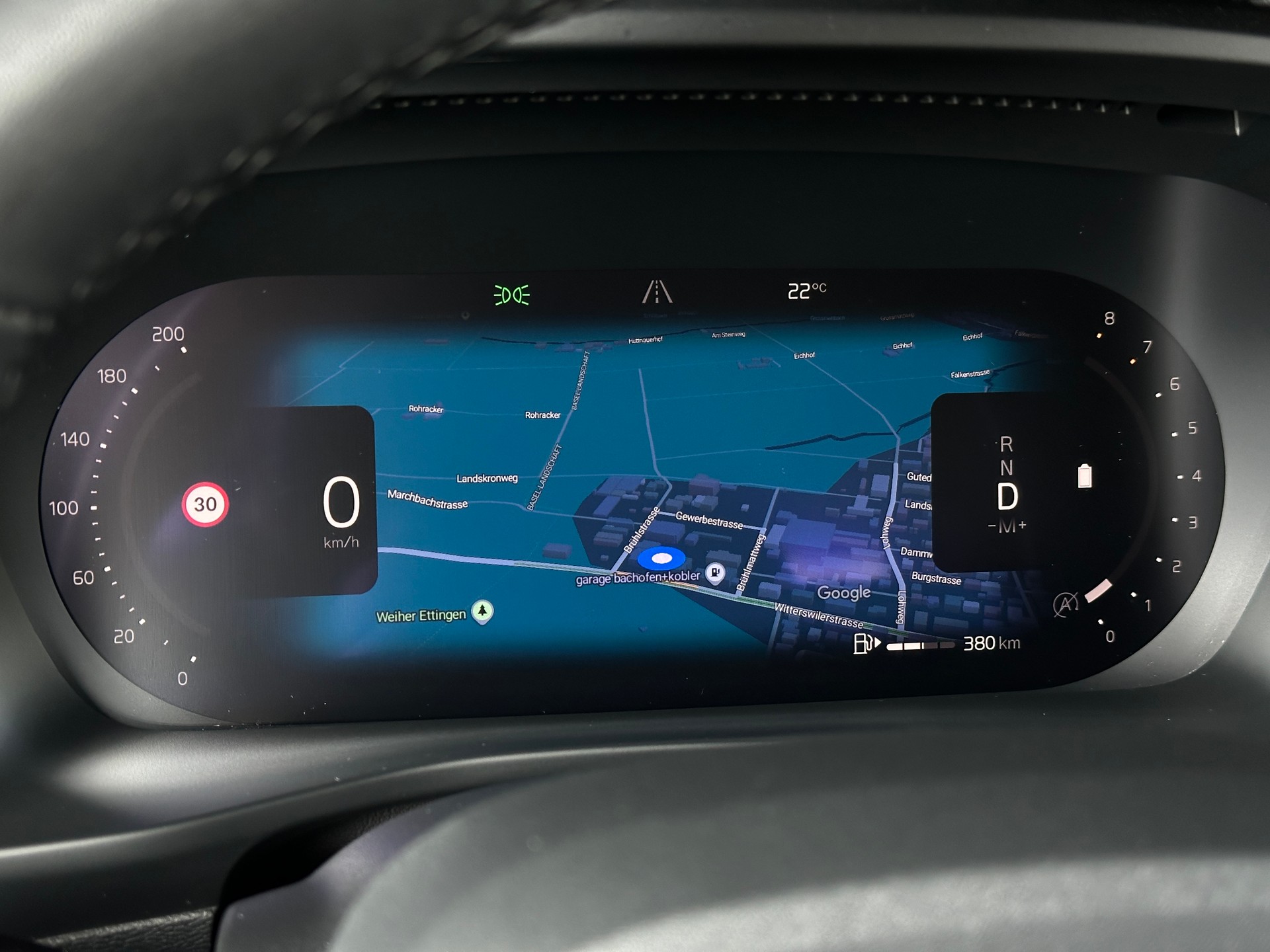 VOLVO XC40 B3 Benzin Mild Hybrid Plus Dark DCT-image-16