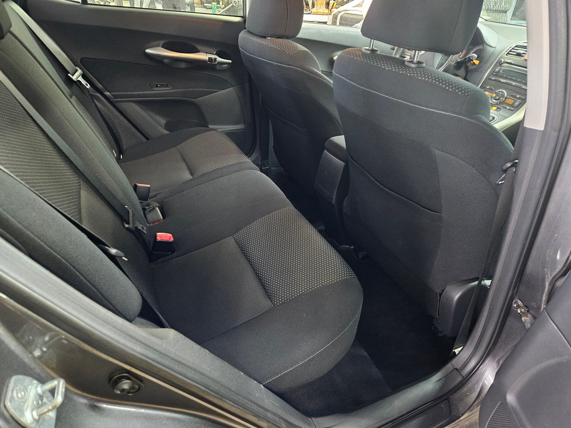 TOYOTA Auris 1.6 Linea Luna-image-11