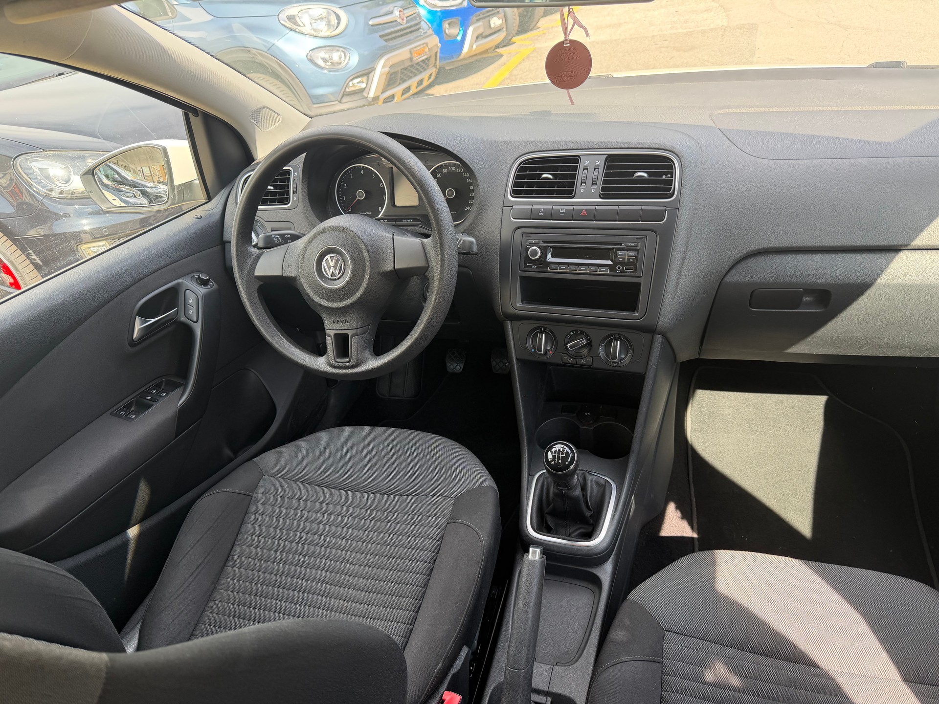 VW Polo 1.2 TSI Comfortline-image-8