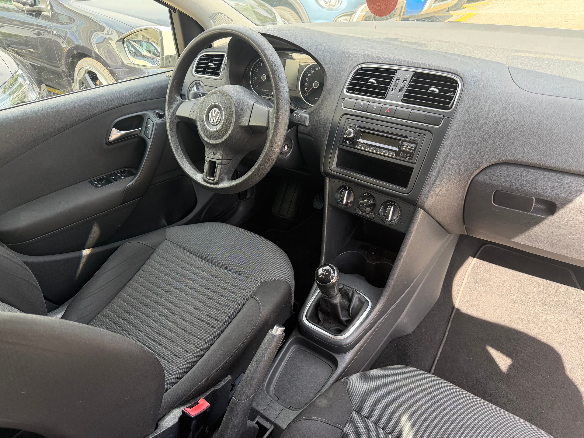 VW Polo 1.2 TSI Comfortline-image-6