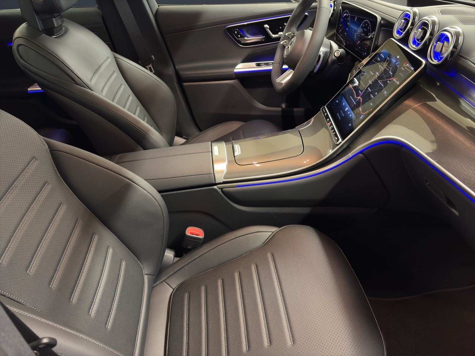 MERCEDES-BENZ GLC 200 4M-image-9
