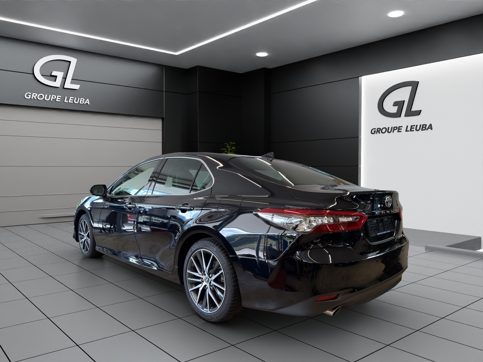 TOYOTA Camry 2.5 HSD e-CVT Prem.-showroom-element-3