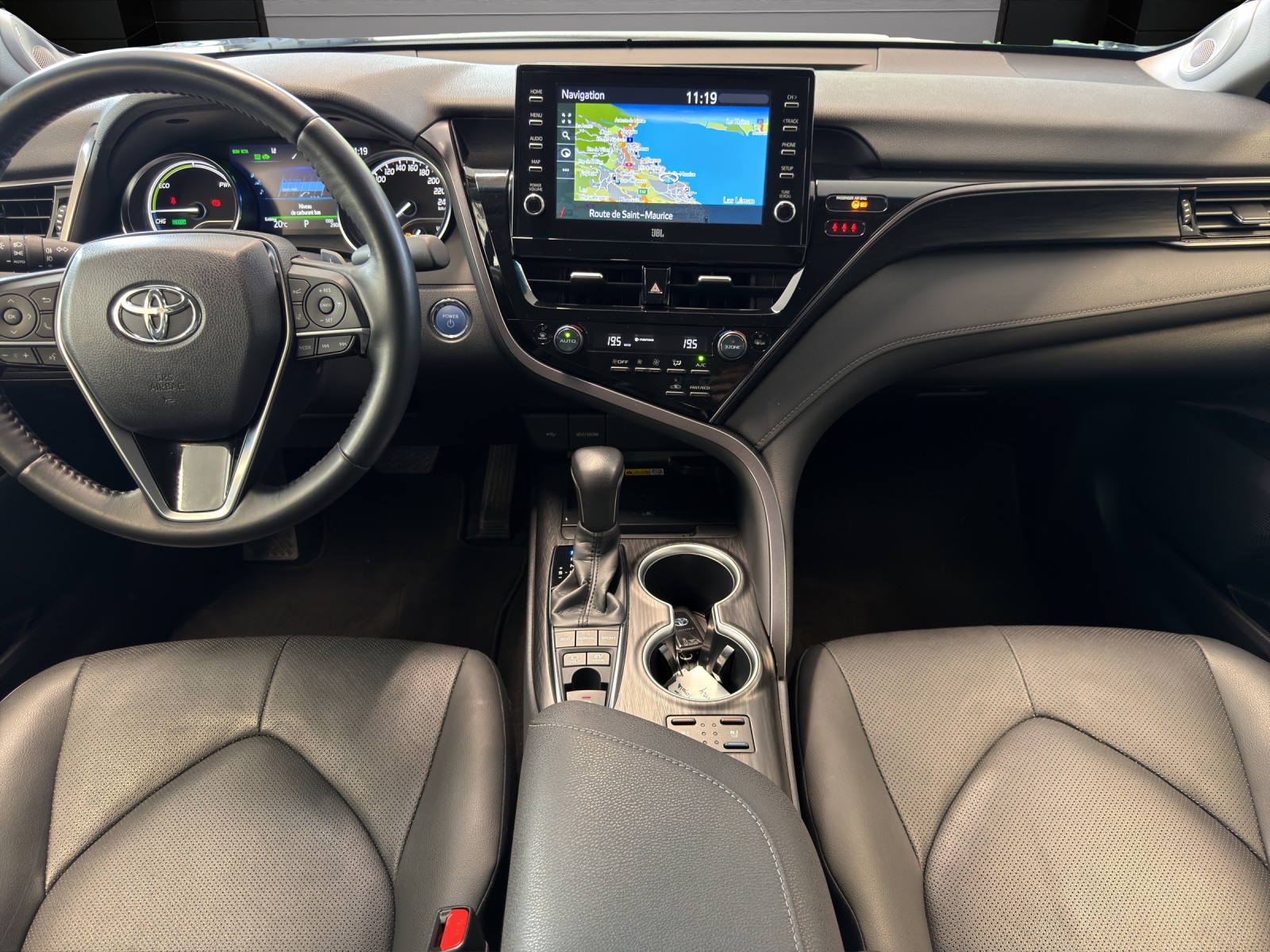 TOYOTA Camry 2.5 HSD e-CVT Prem.-image-6