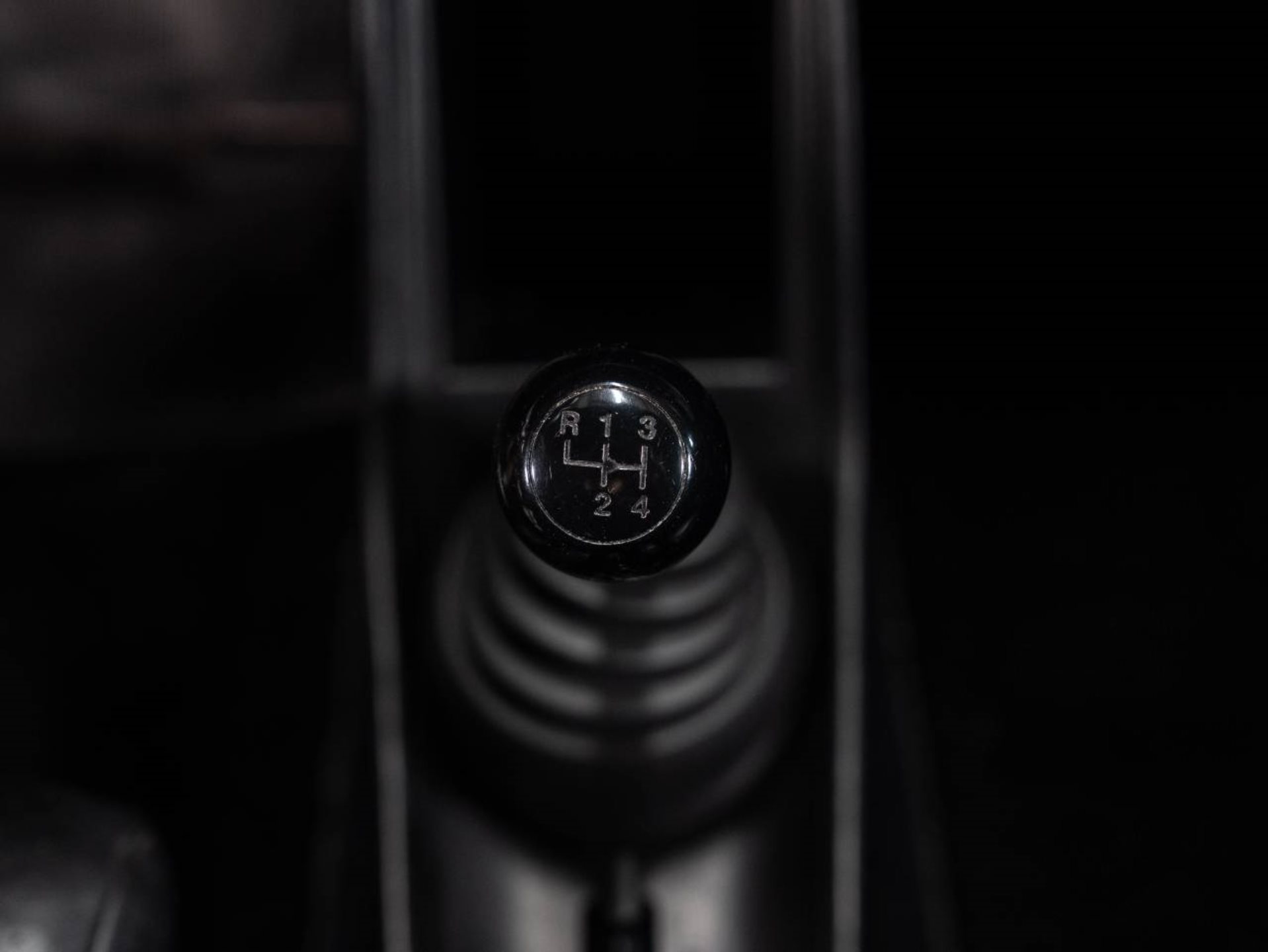 PORSCHE 911 Turbo 3.0 Coupé-image-11