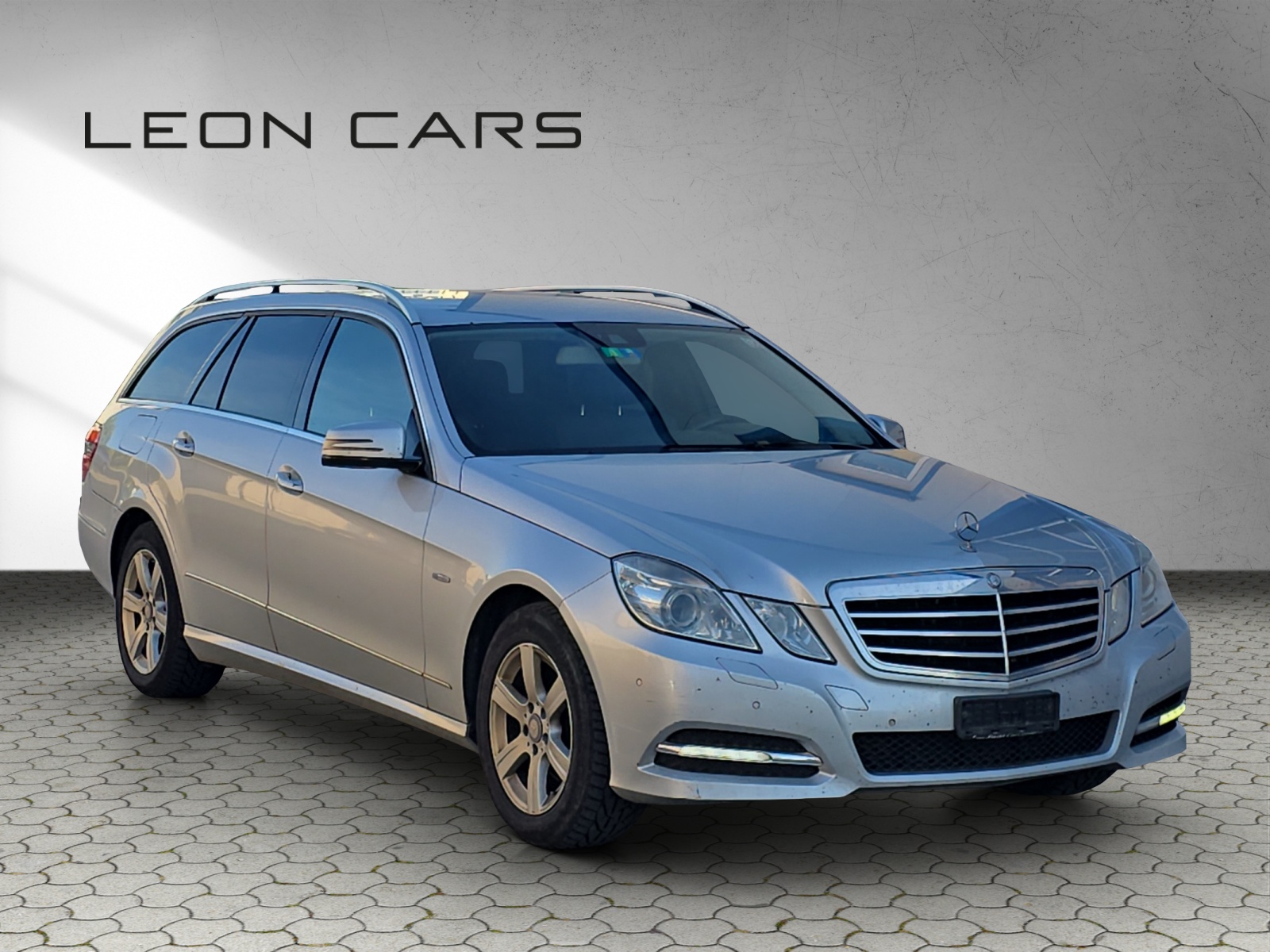 MERCEDES-BENZ E 220 CDI BlueEfficiency Avantgarde Automatic-showroom-element-2