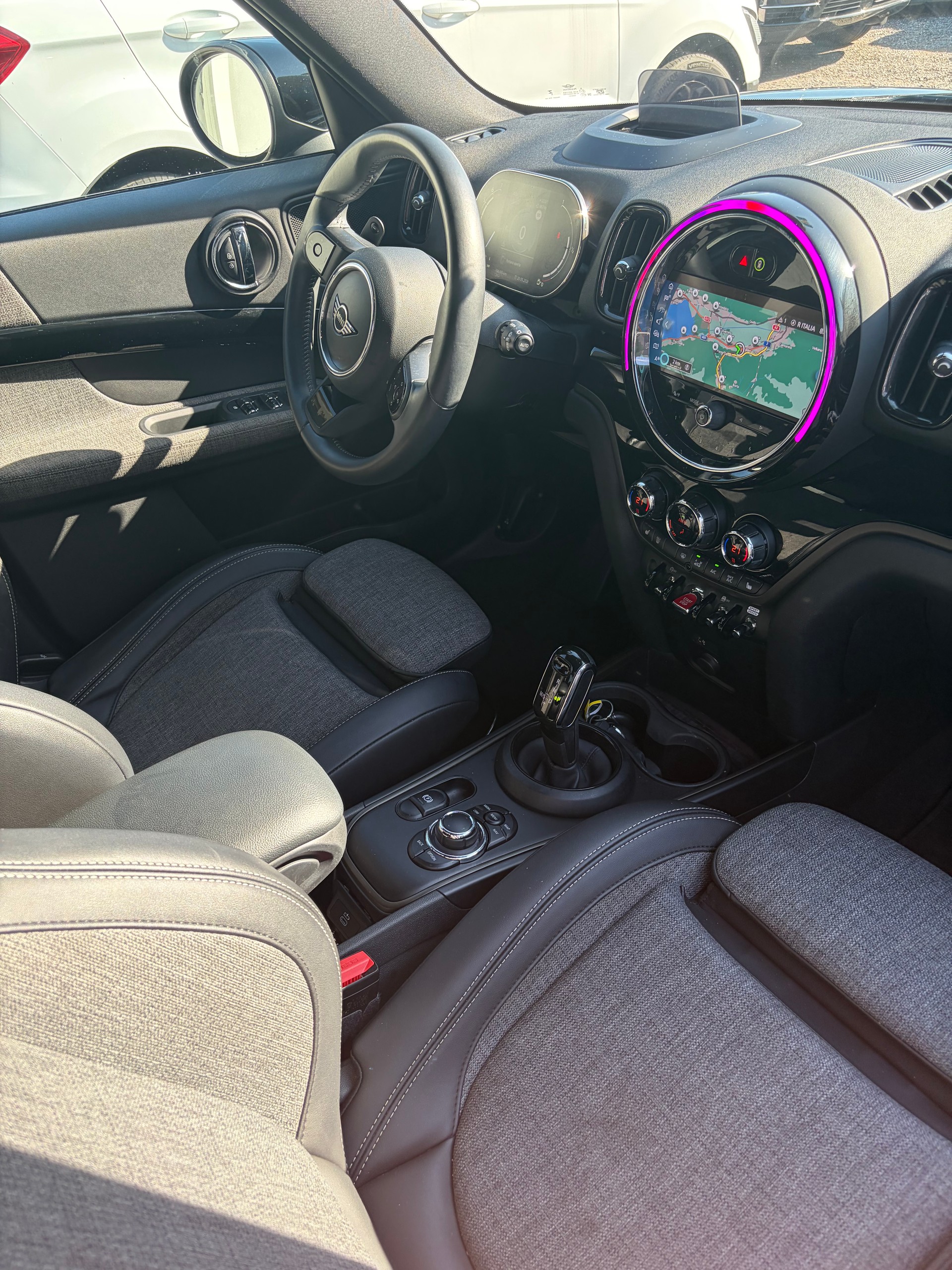 MINI Countryman Cooper S Highland Edition ALL4 Steptronic-image-12