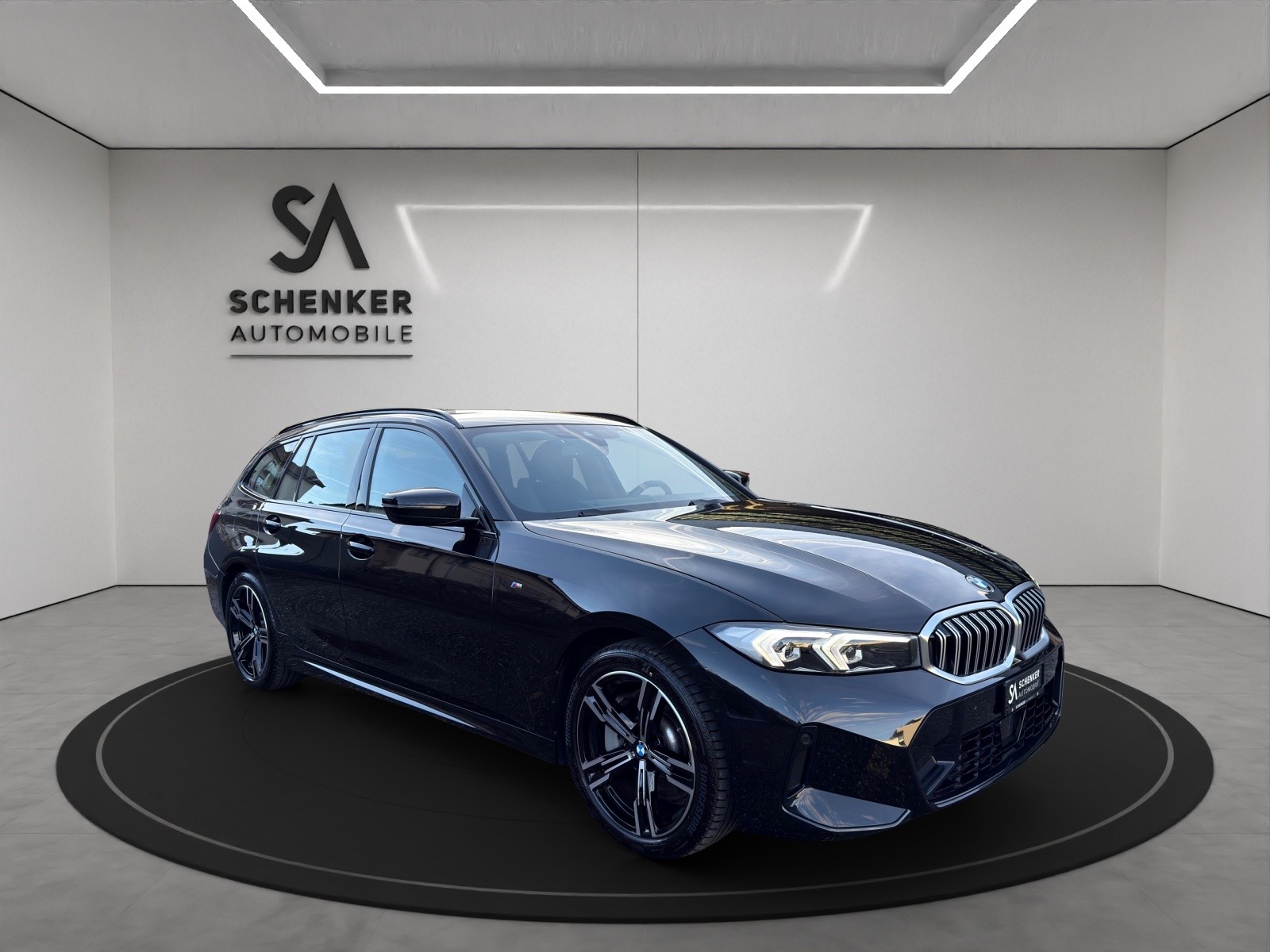 BMW 330i Touring xDrive Steptronic M Sport-image-6