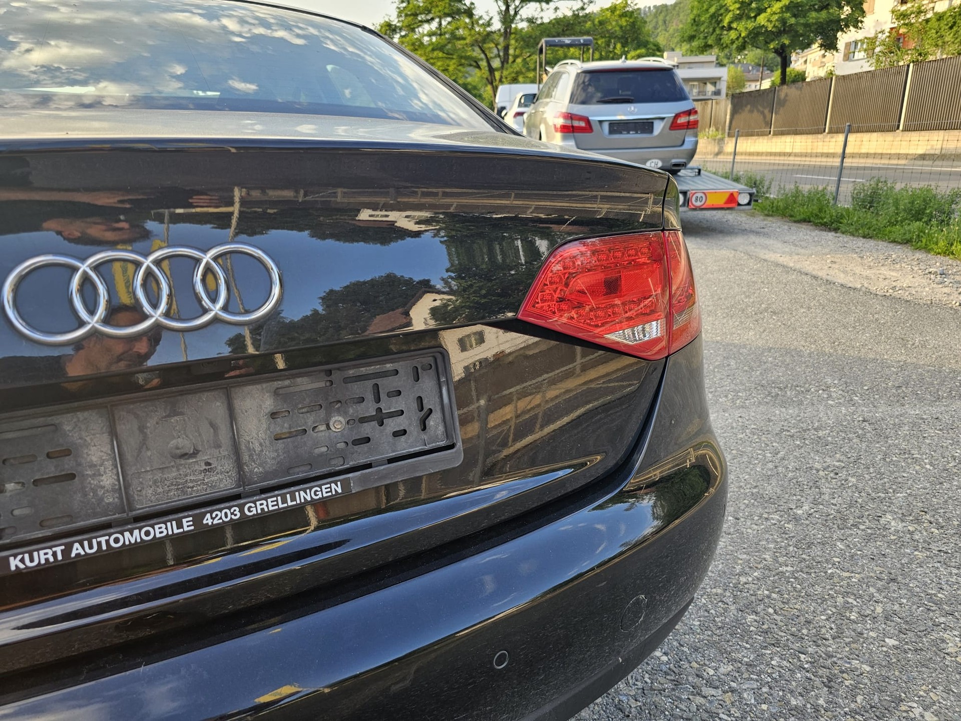 AUDI A4 Limousine 2.0 TFSI quattro-image-8