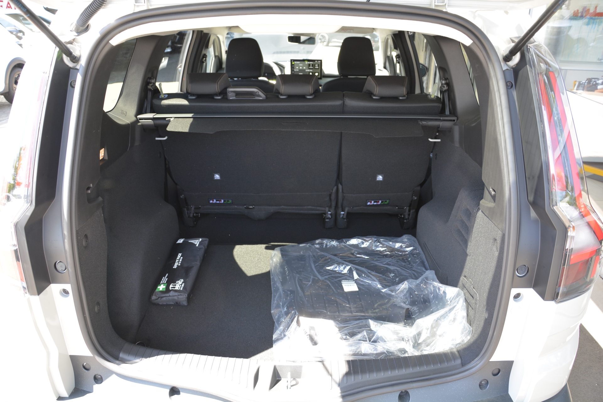 DACIA Jogger extreme hybrid 155 5-Plätzer-image-5