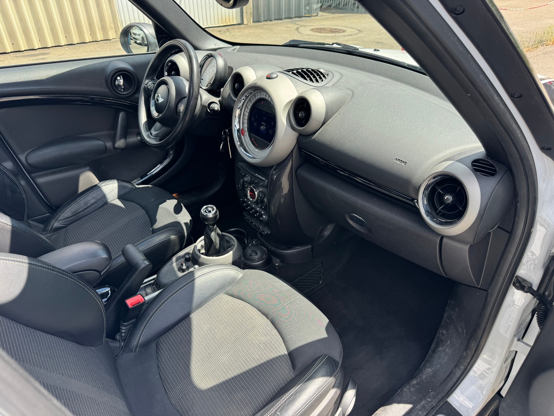 MINI Countryman Cooper S FWD-image-8
