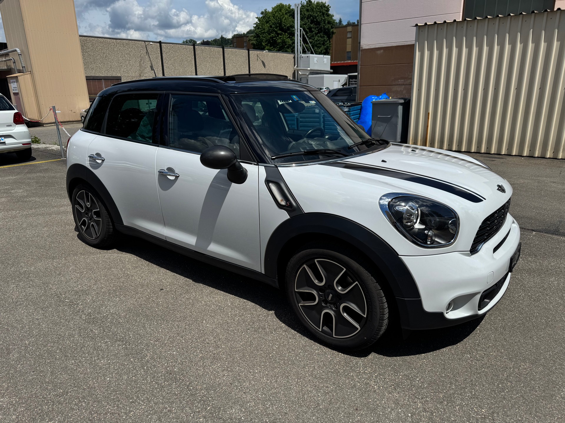 MINI Countryman Cooper S FWD-image-1