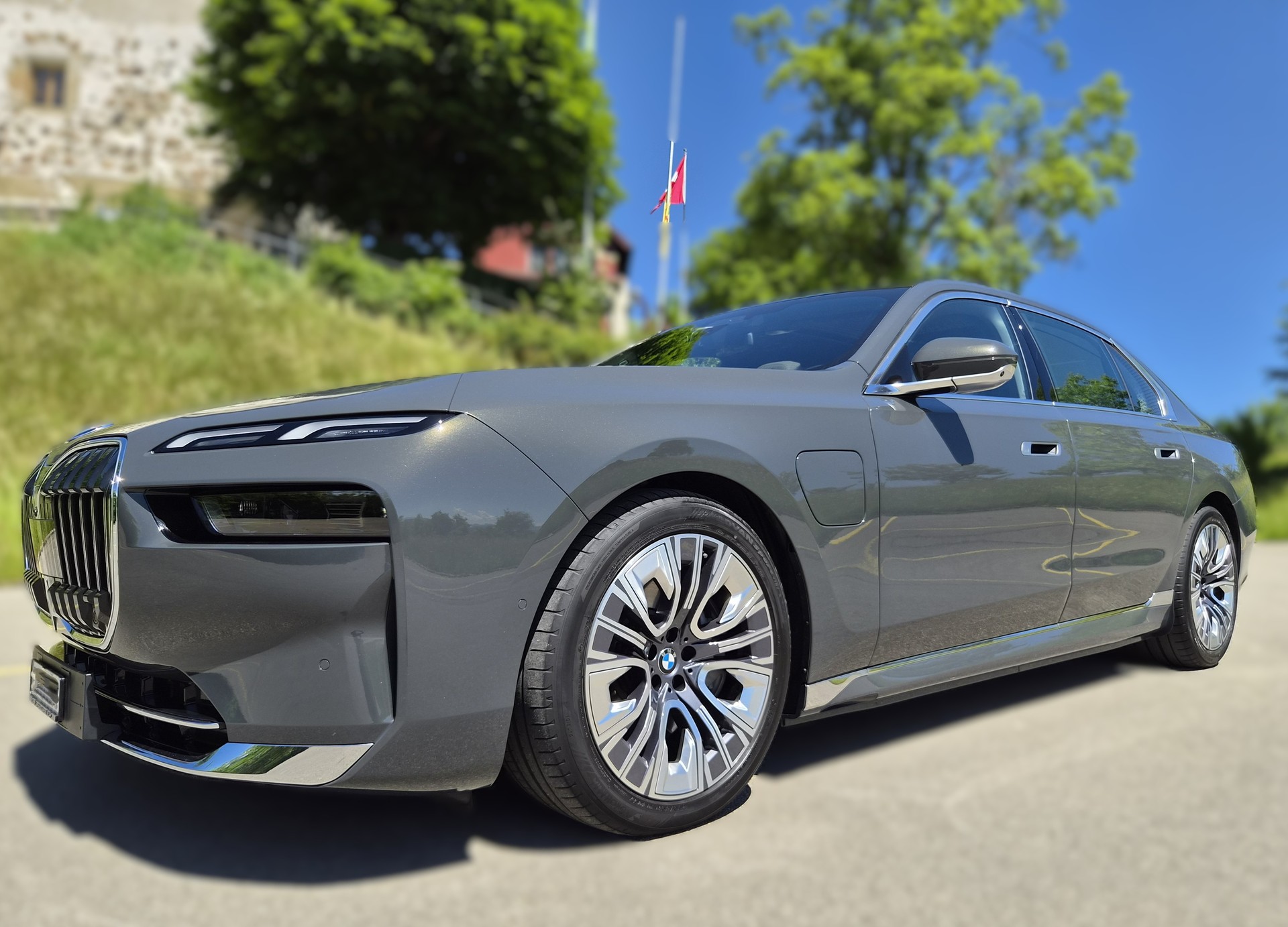 BMW 750e xDrive Steptronic - CH Fahrzeug-showroom-element-3