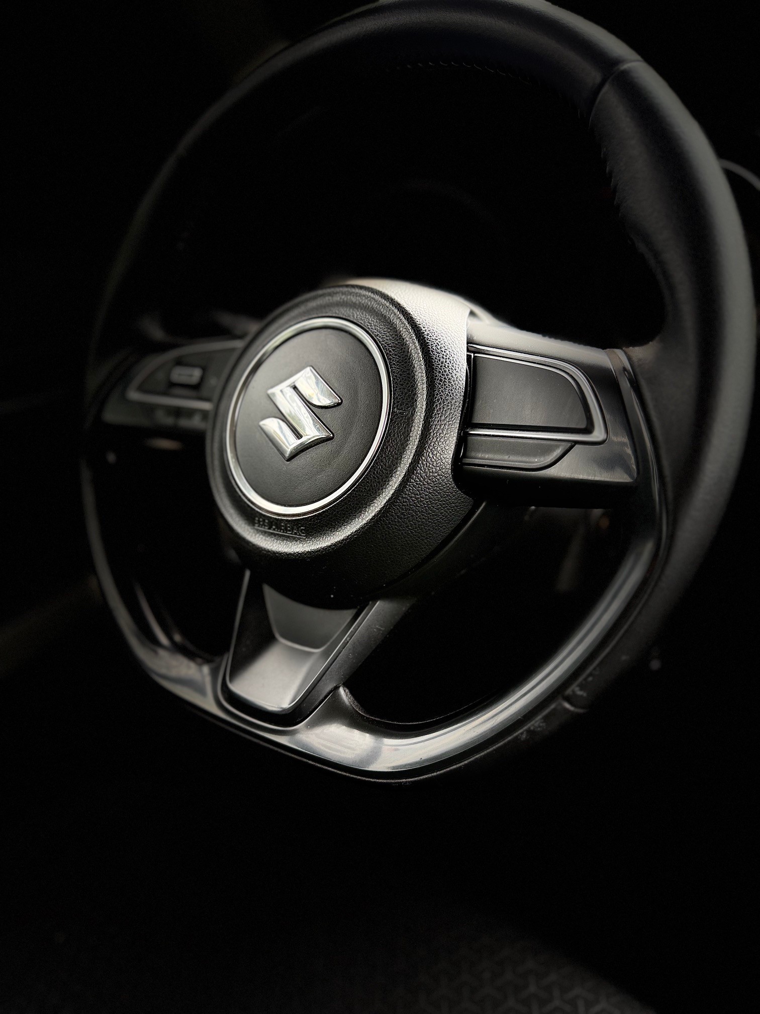 SUZUKI Swift 1.2 Compact + 4x4 Hybrid-image-13