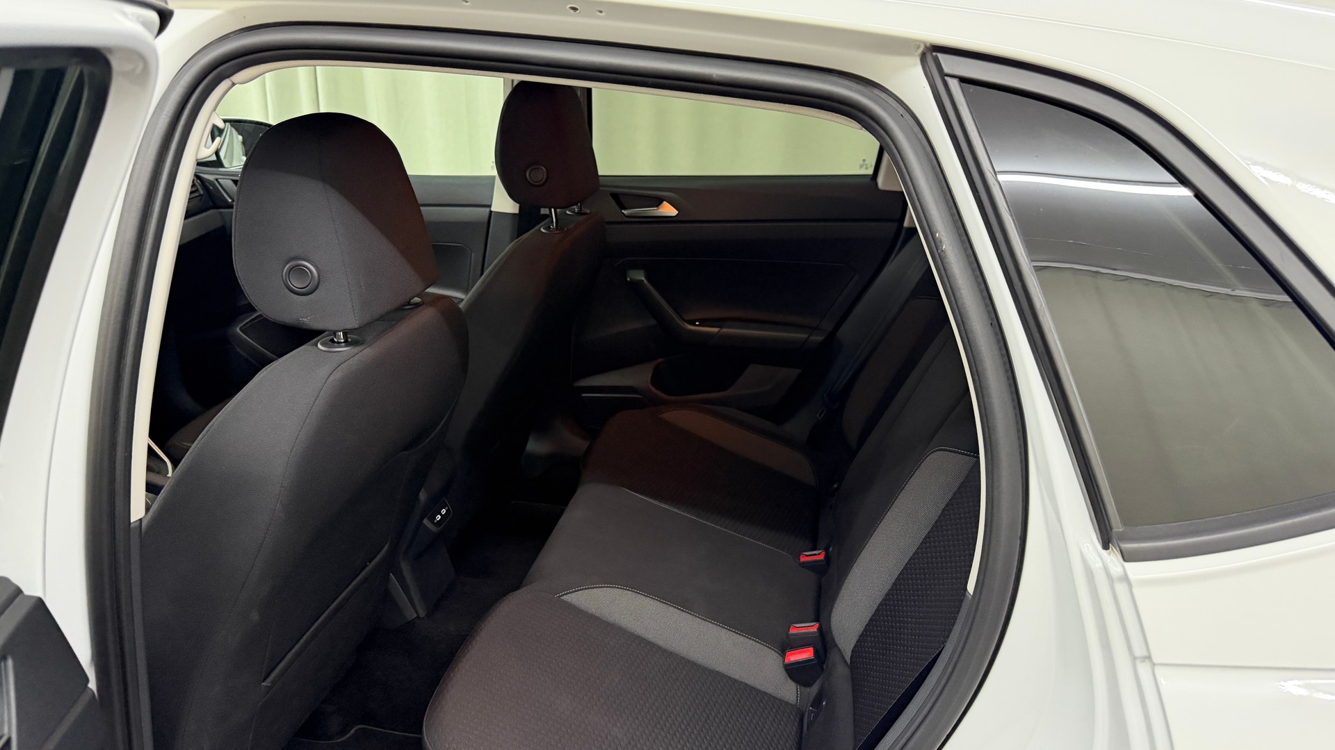 VW Polo 1.0 TSI Life DSG-image-12