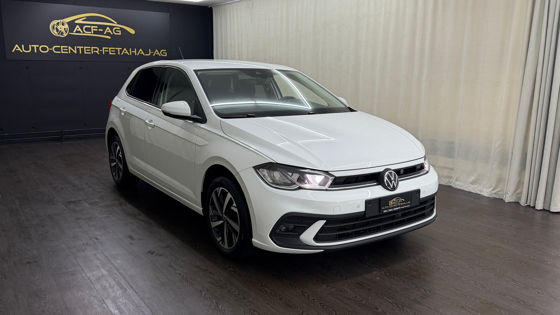 VW Polo 1.0 TSI Life DSG-showroom-element-2