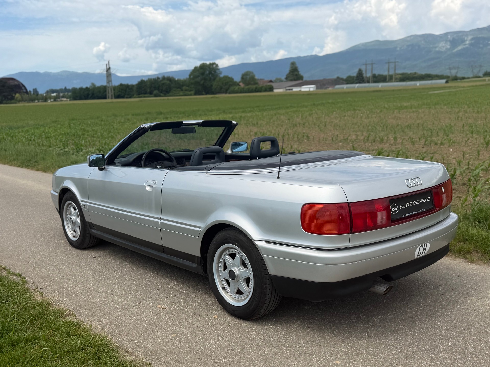 AUDI Cabriolet 2.3 E-image-11