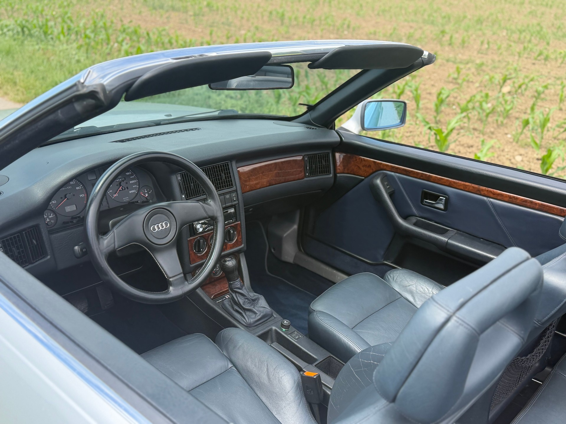 AUDI Cabriolet 2.3 E-image-12