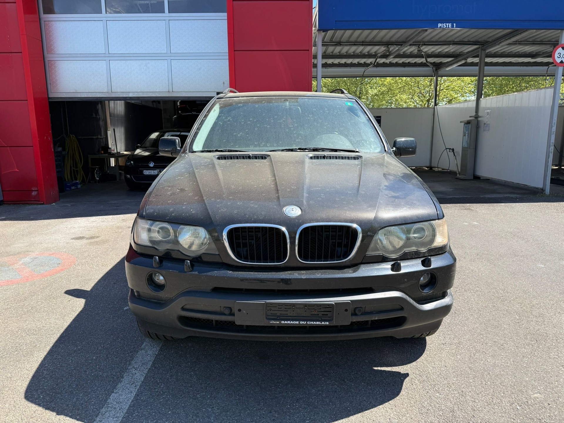 BMW X5 3.0d-showroom-element-2