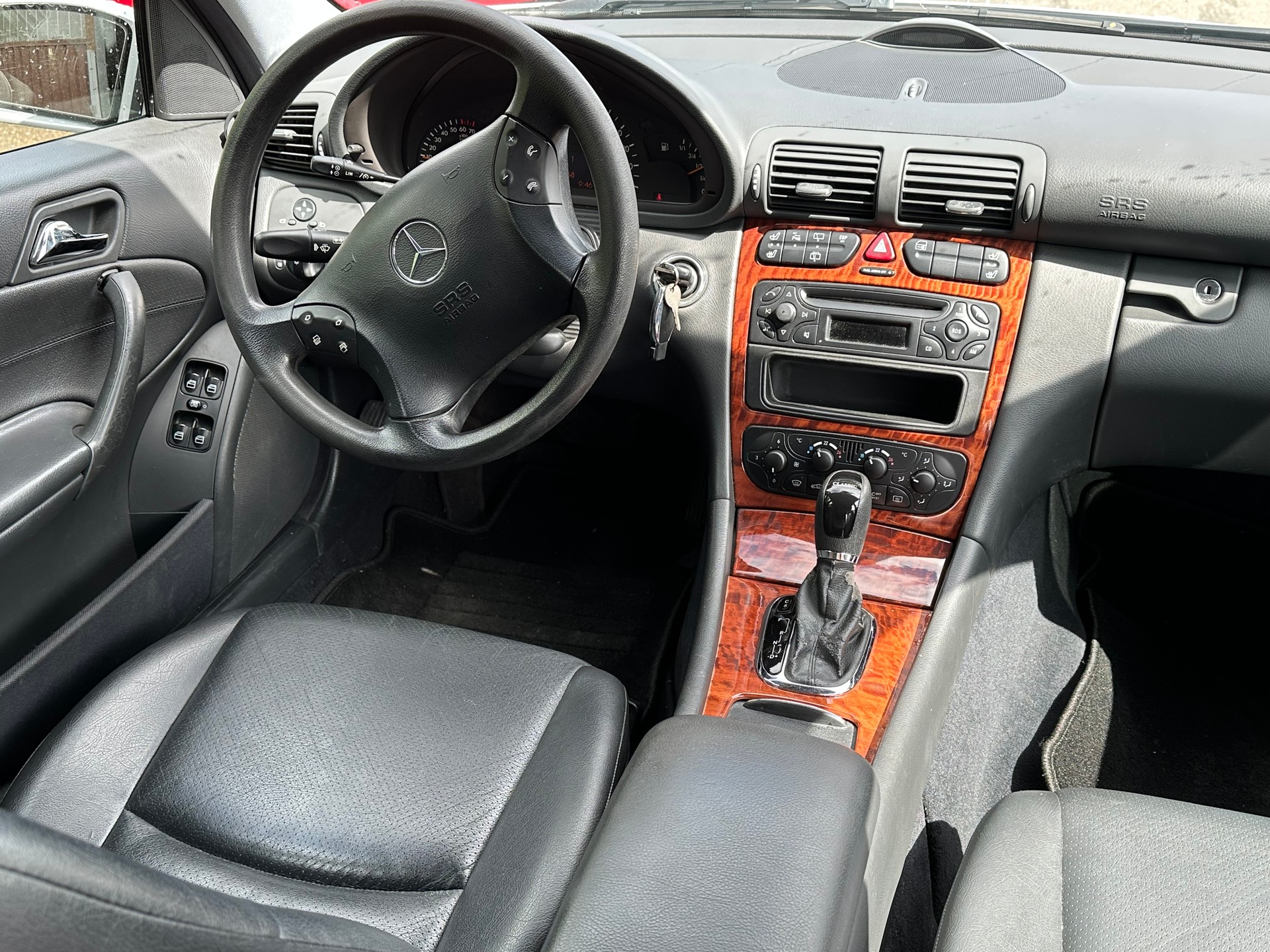 MERCEDES-BENZ C 240 Classic 4Matic Automatic-image-11