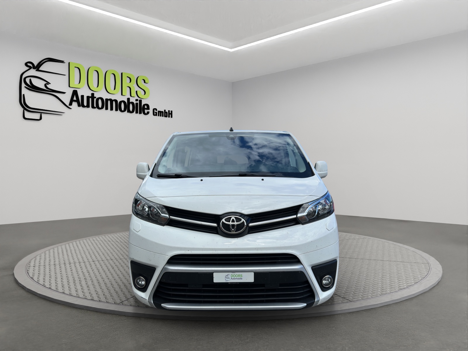 TOYOTA Proace Verso 2.0 D-4D Long Automatic-showroom-element-1
