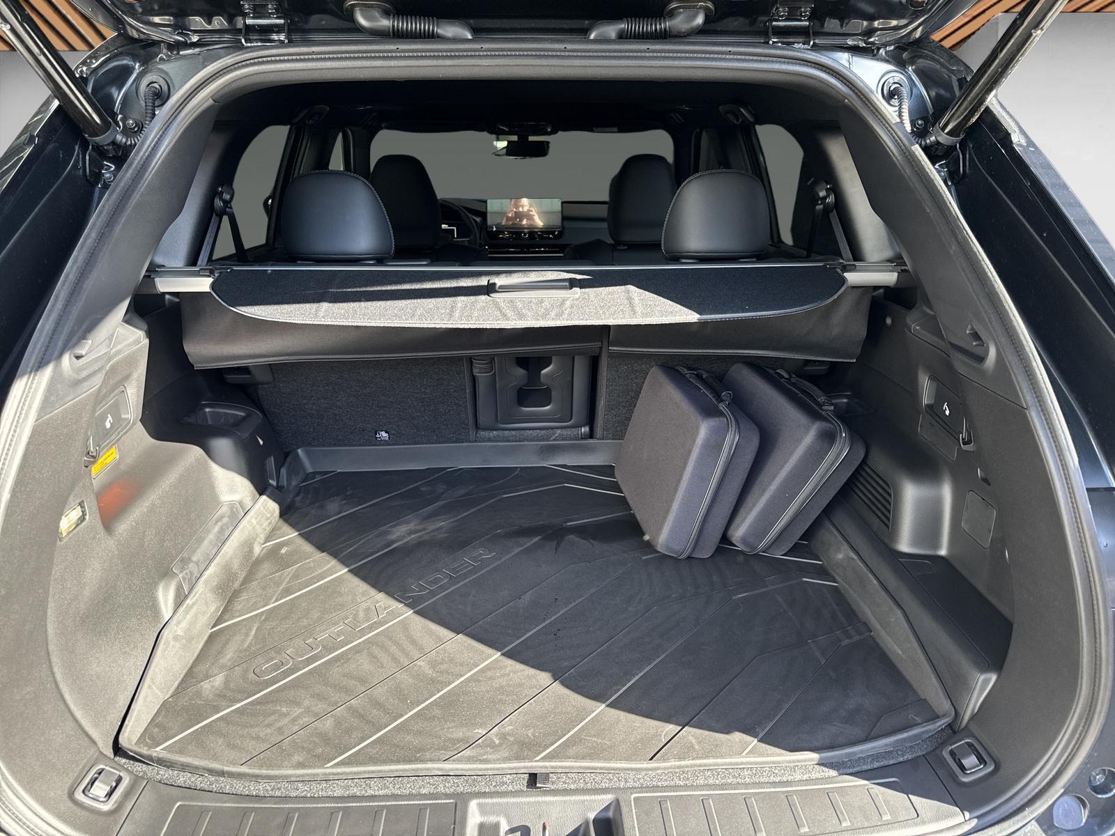 MITSUBISHI Outlander 2.4 PHEV Sport 4WD Automatic-image-12