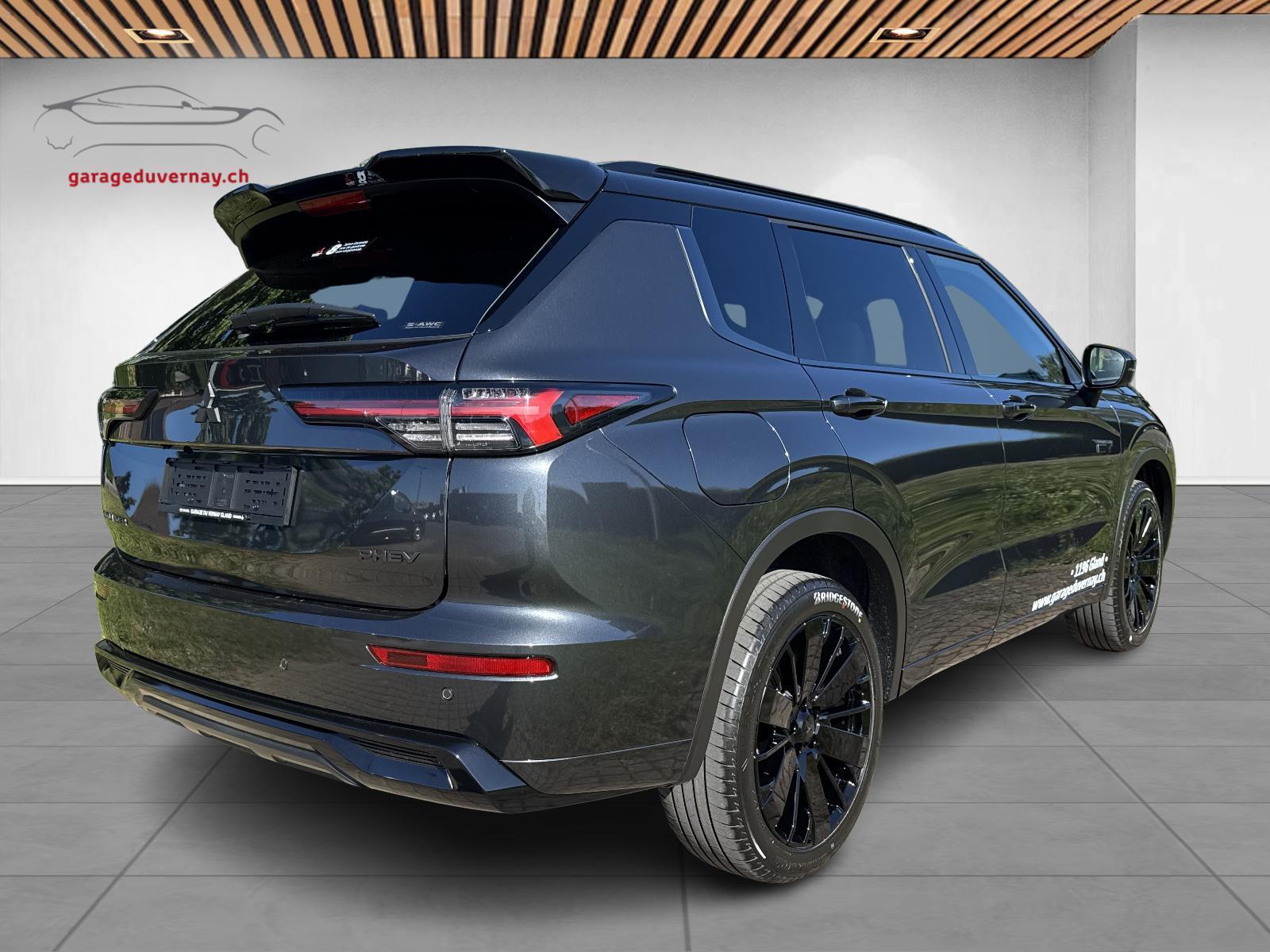 MITSUBISHI Outlander 2.4 PHEV Sport 4WD Automatic-showroom-element-2