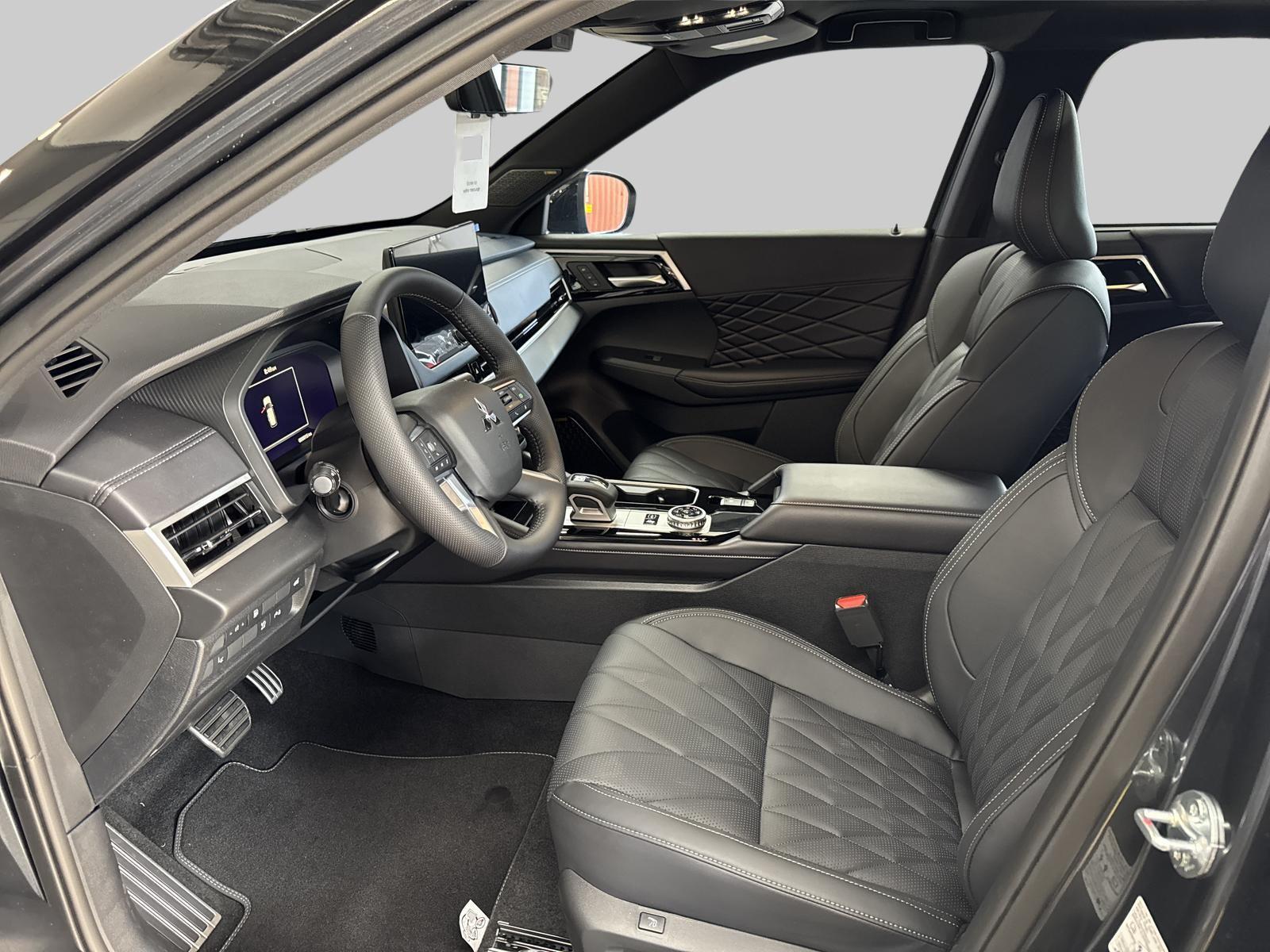 MITSUBISHI Outlander 2.4 PHEV Sport 4WD Automatic-image-4