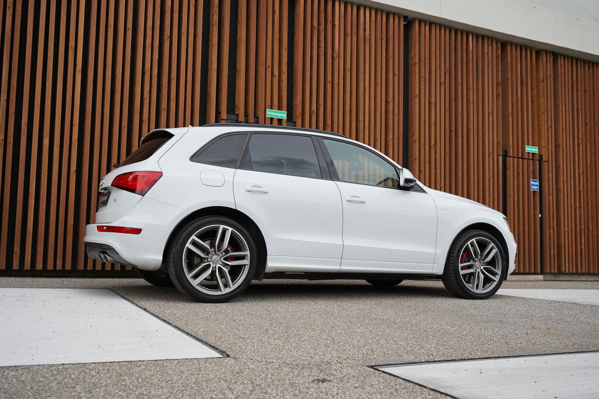 AUDI SQ5 3.0 TDI QUATTRO TIPTRONIC BLACK l 313 PS-image-7