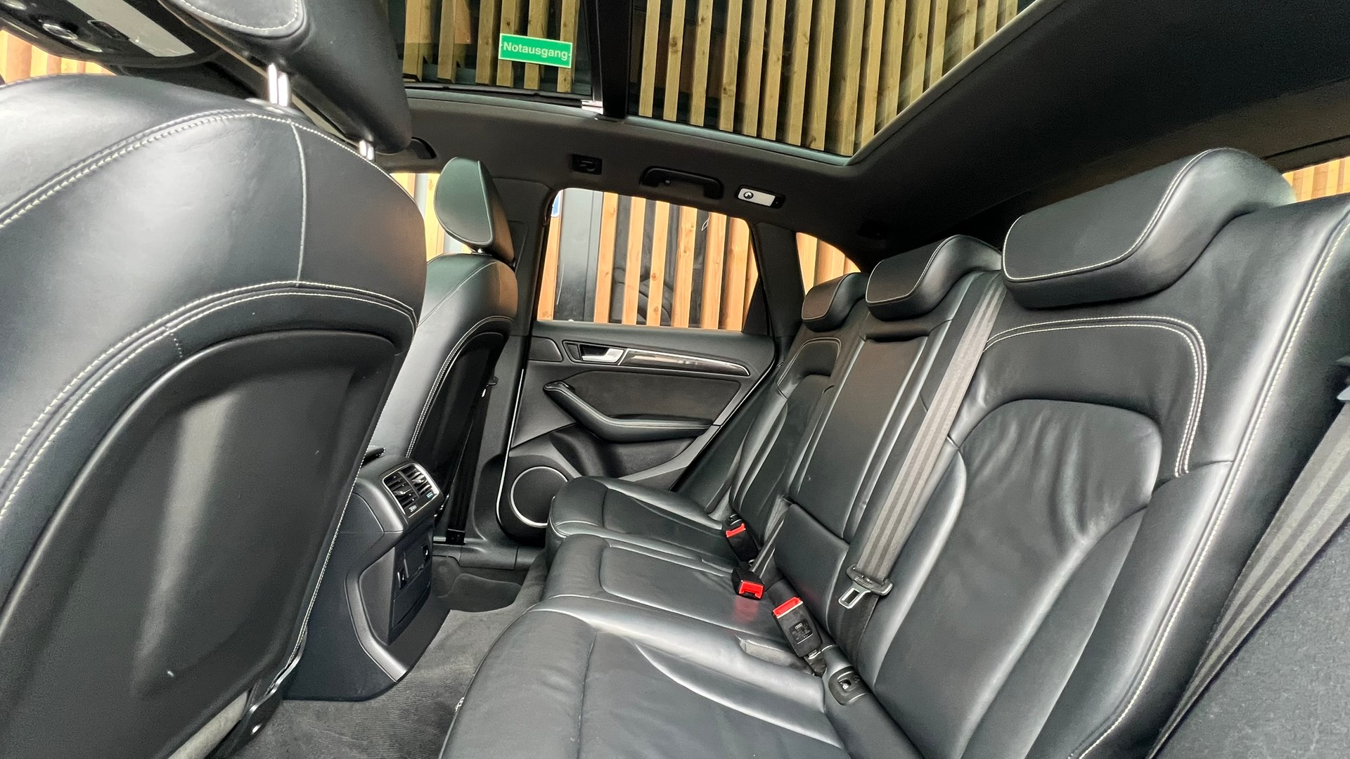 AUDI SQ5 3.0 TDI QUATTRO TIPTRONIC BLACK l 313 PS-image-29