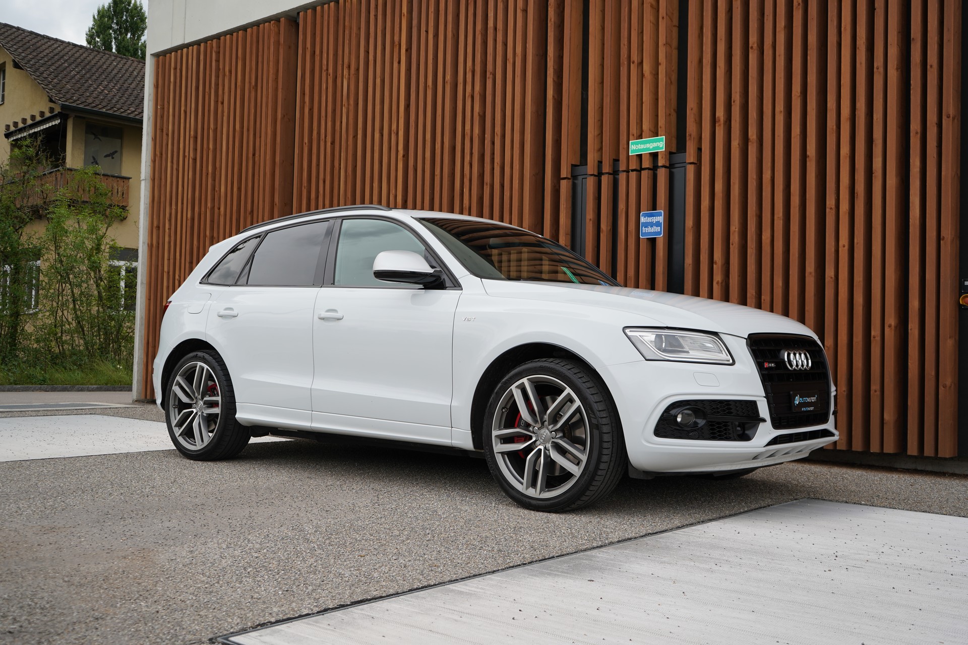AUDI SQ5 3.0 TDI QUATTRO TIPTRONIC BLACK l 313 PS-image-8