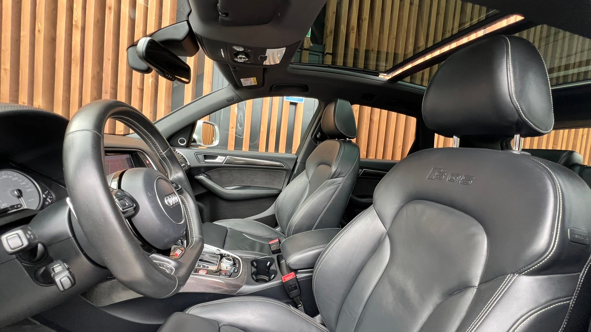AUDI SQ5 3.0 TDI QUATTRO TIPTRONIC BLACK l 313 PS-image-23