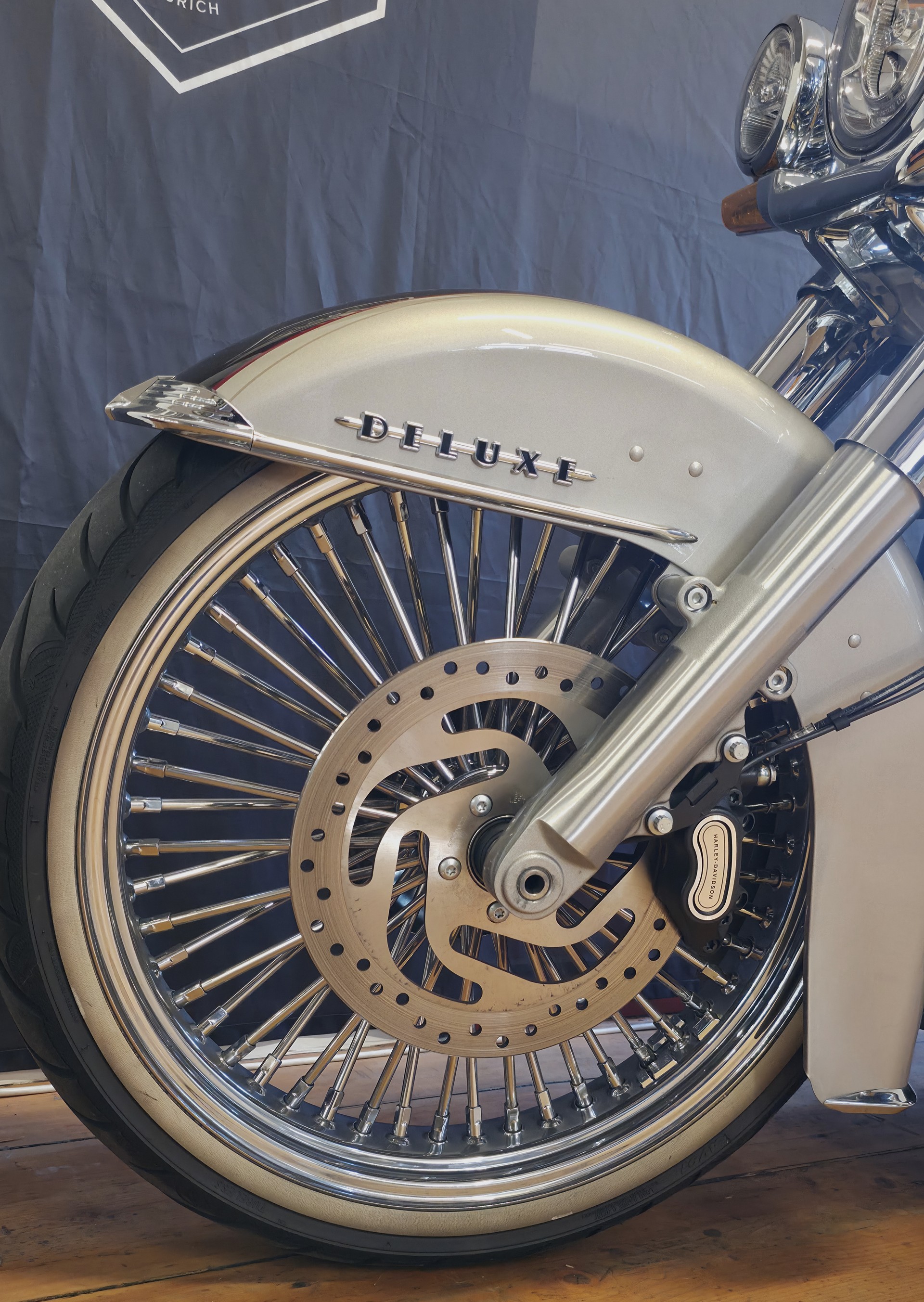 HARLEY-DAVIDSON FLDE Deluxe 107 ABS-image-4