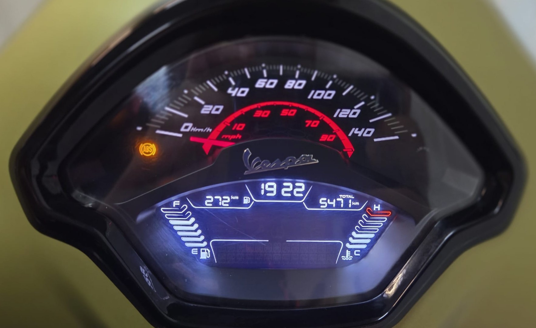 PIAGGIO Vespa GTS 125 Super Sport ABS-image-5