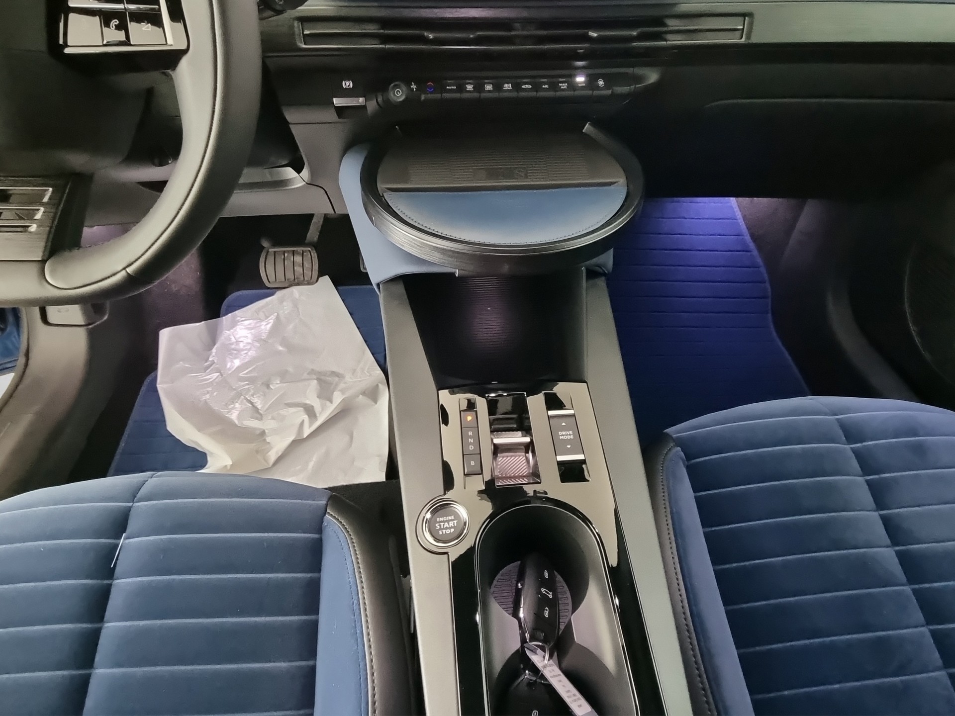 LANCIA Ypsilon Elettrica 156 Edition Limitata Cassina-image-9
