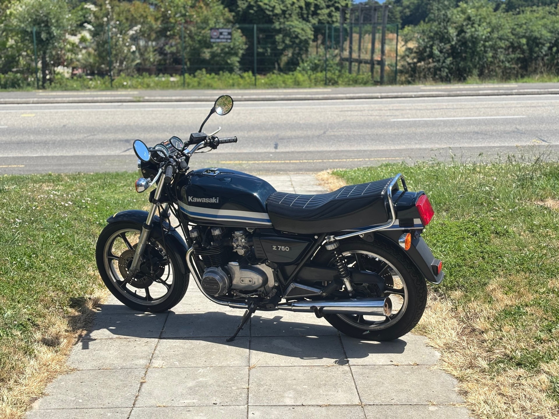 KAWASAKI KZ 750 E-image-3