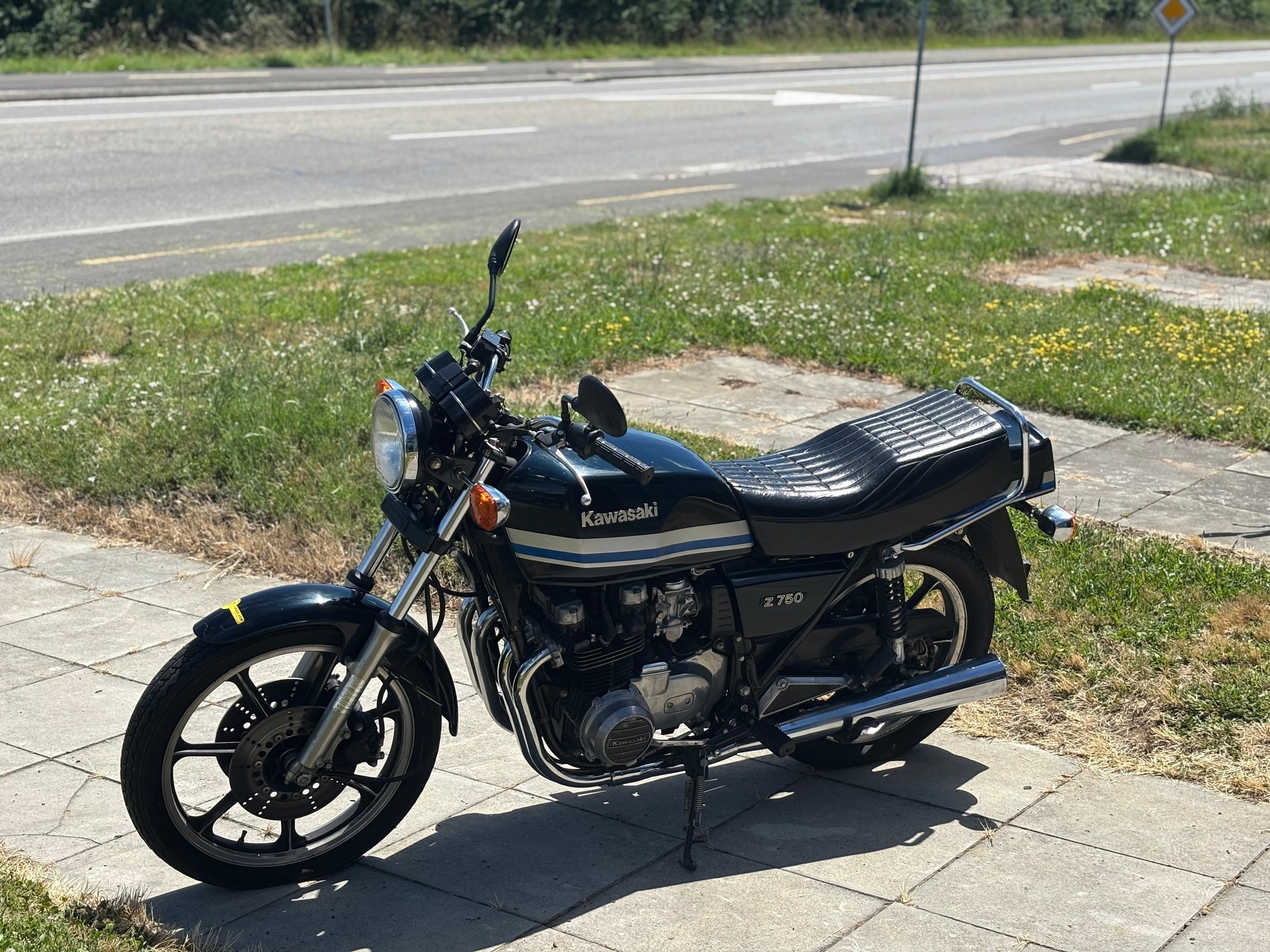 KAWASAKI KZ 750 E-image-4
