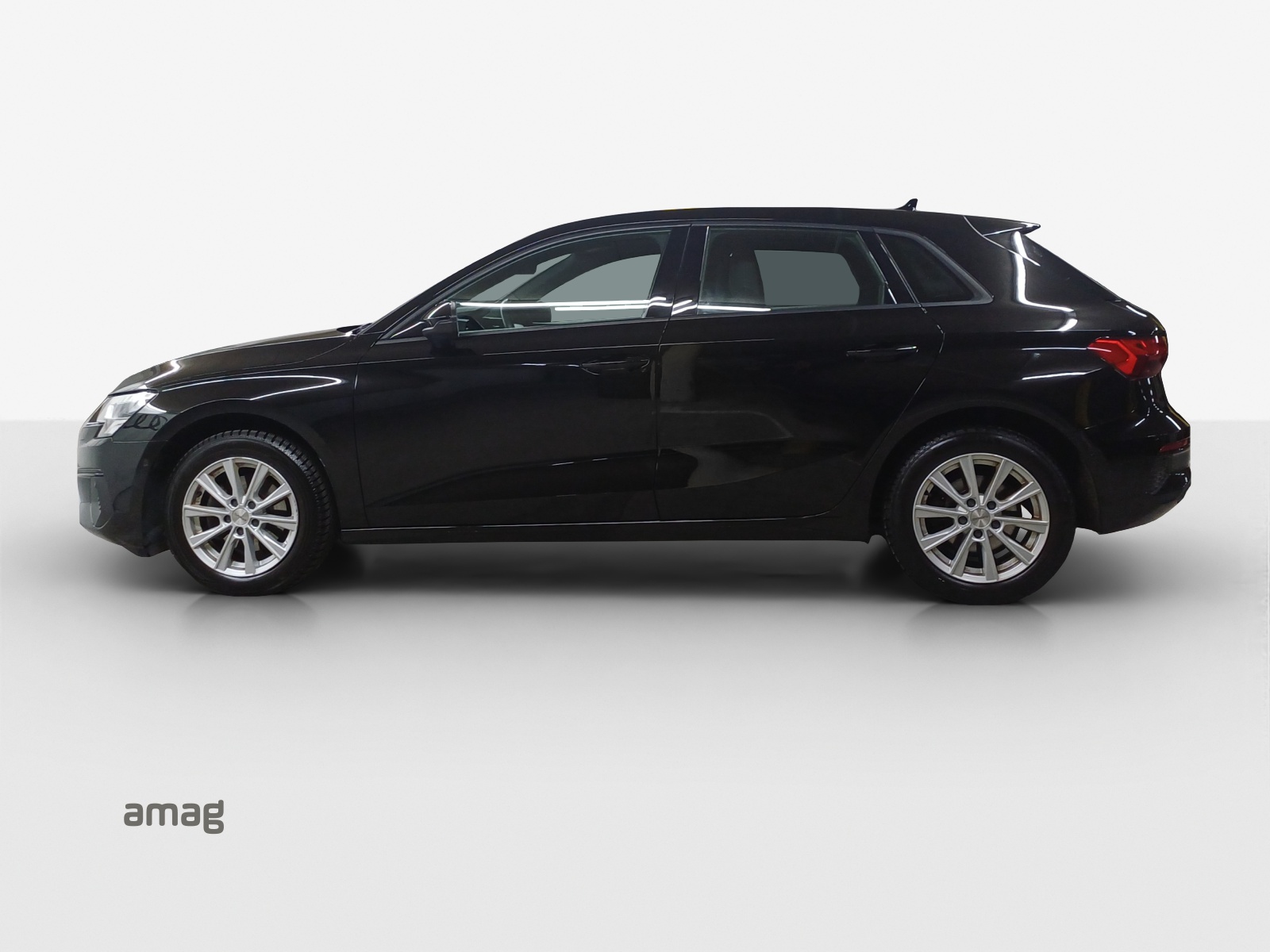 AUDI A3 Sportback 35 TFSI S-tronic-showroom-element-1