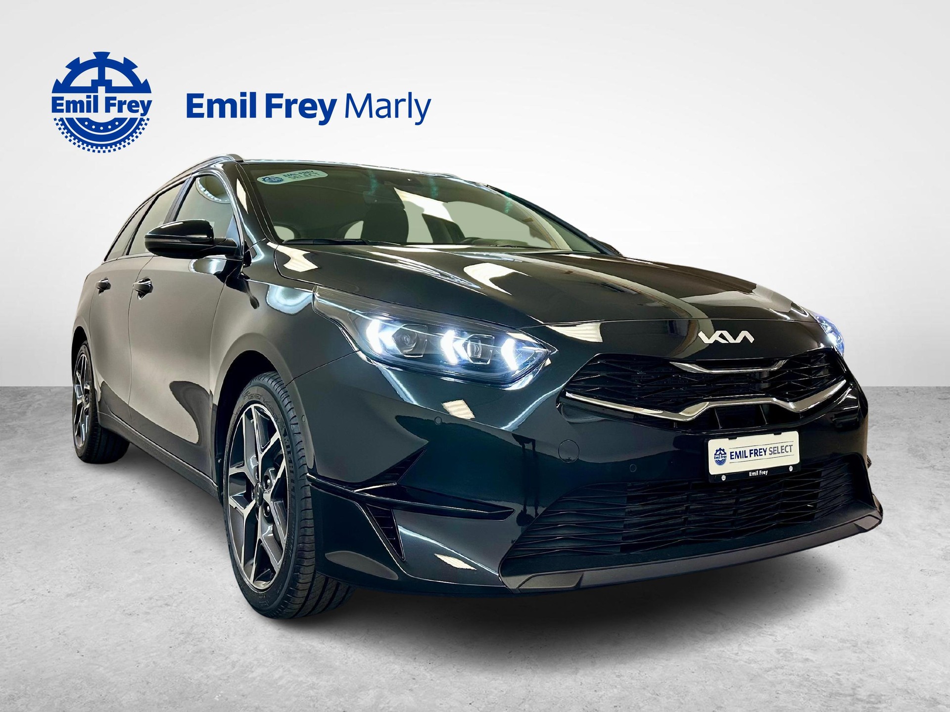 KIA Ceed SW 1.5 T-GDi MHEV Power-showroom-element-1