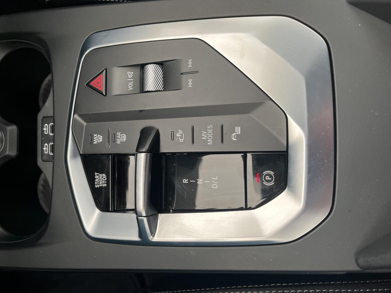 BMW 120 Steptronic (CH)⛽-image-21