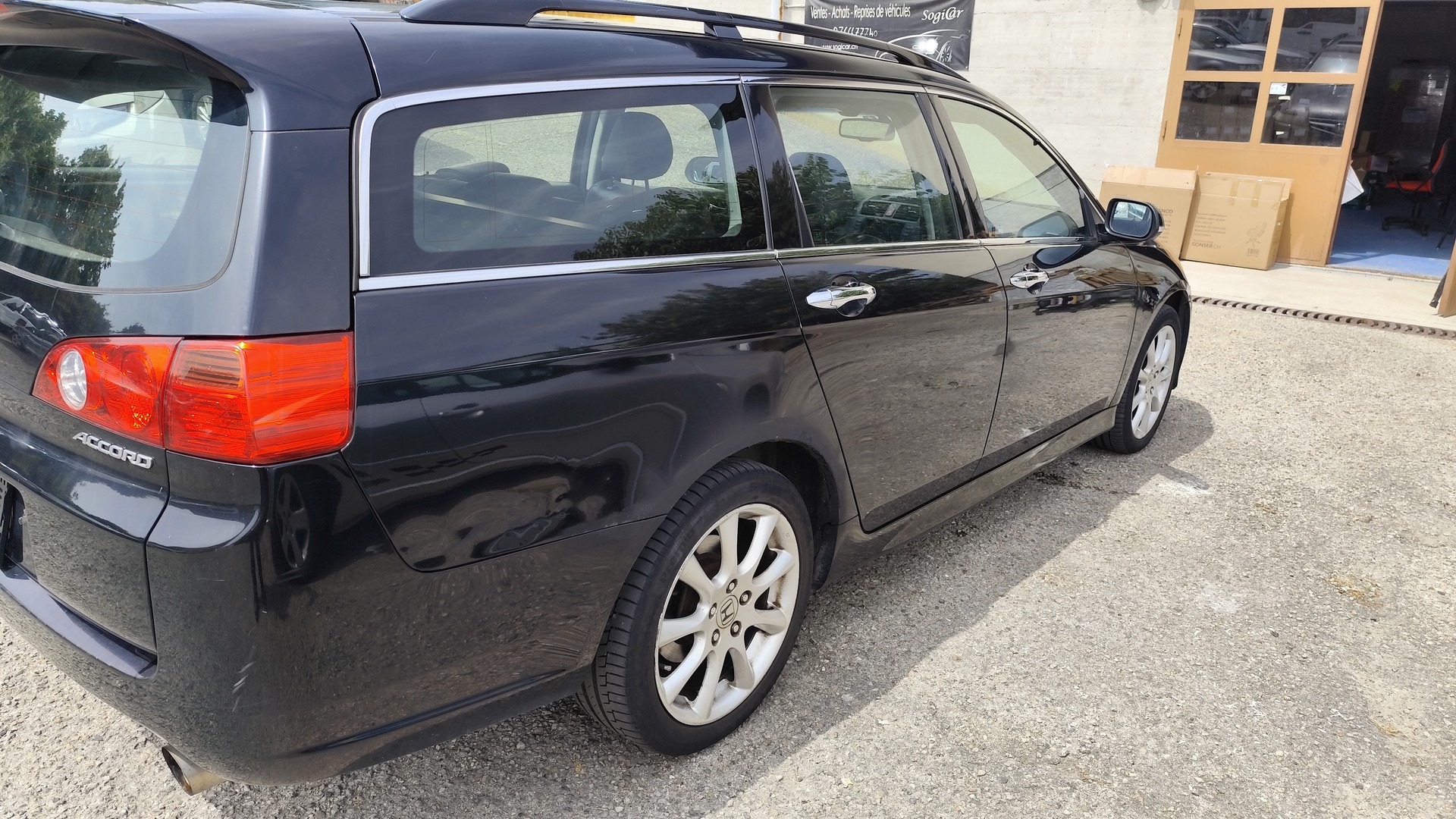 HONDA Accord Tourer 2.4i Executive Automatic-image-4