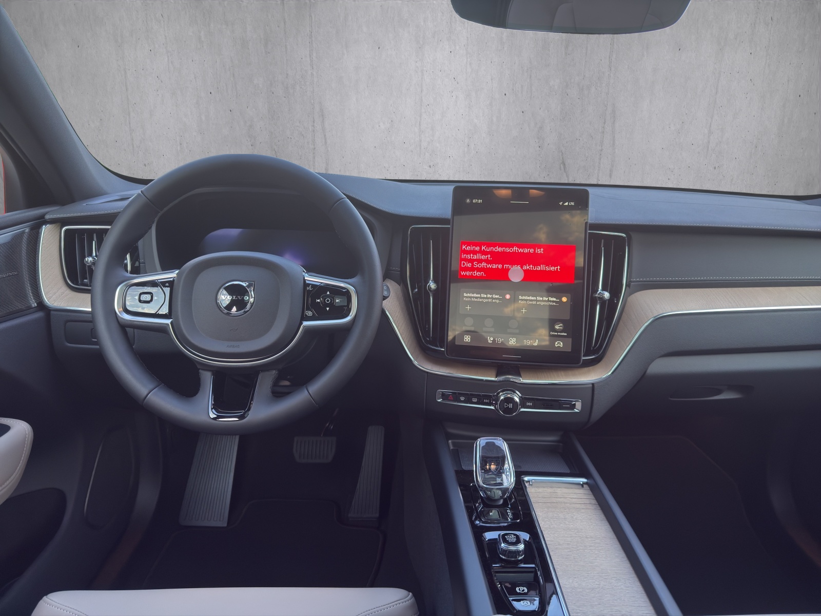 VOLVO XC60 T6 eAWD PluginHybrid Ultra Bright Geartronic-image-9
