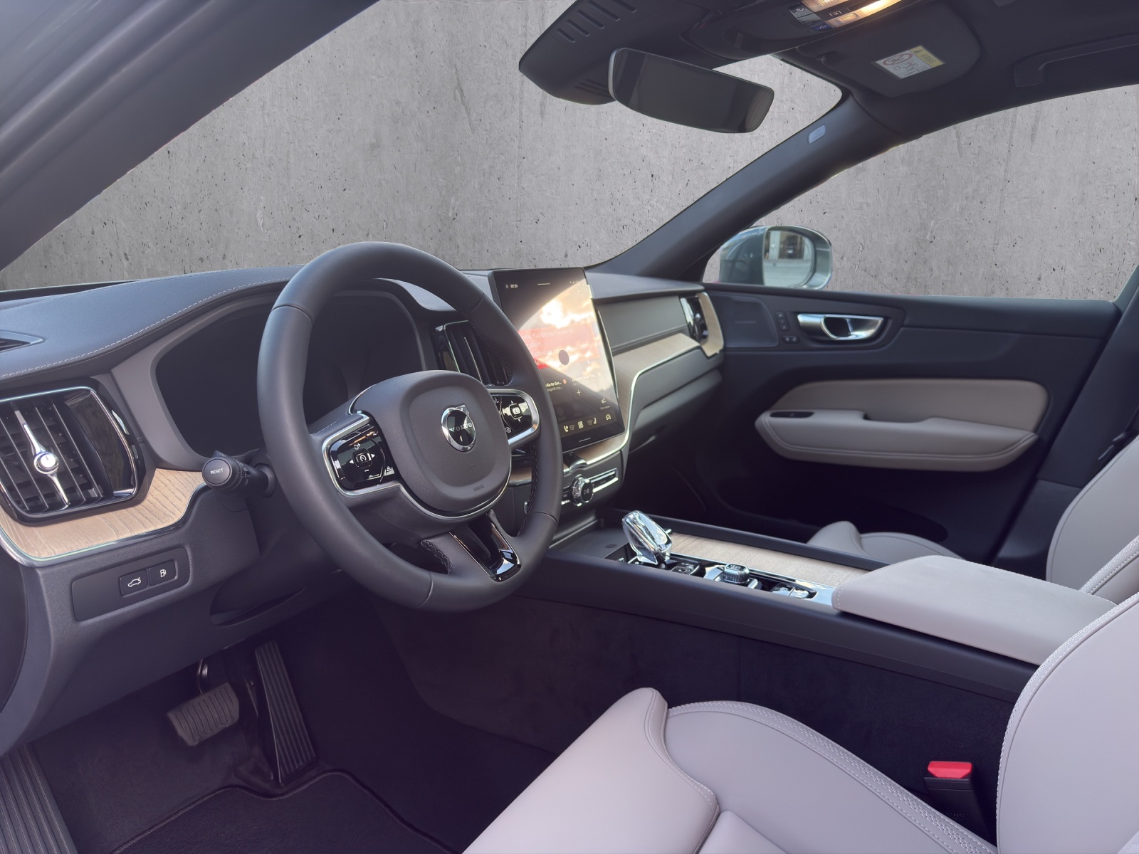 VOLVO XC60 T6 eAWD PluginHybrid Ultra Bright Geartronic-image-8