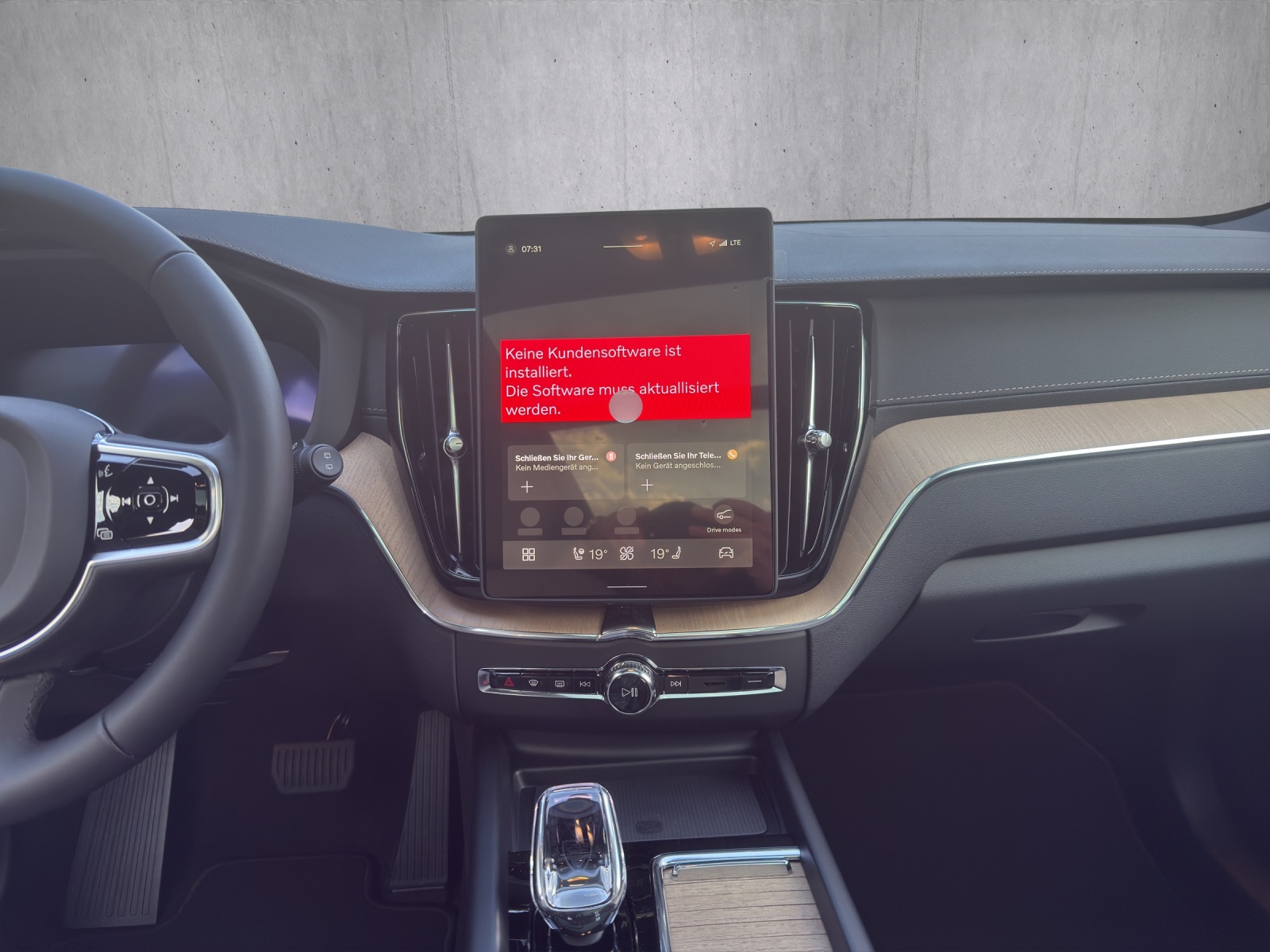 VOLVO XC60 T6 eAWD PluginHybrid Ultra Bright Geartronic-image-12