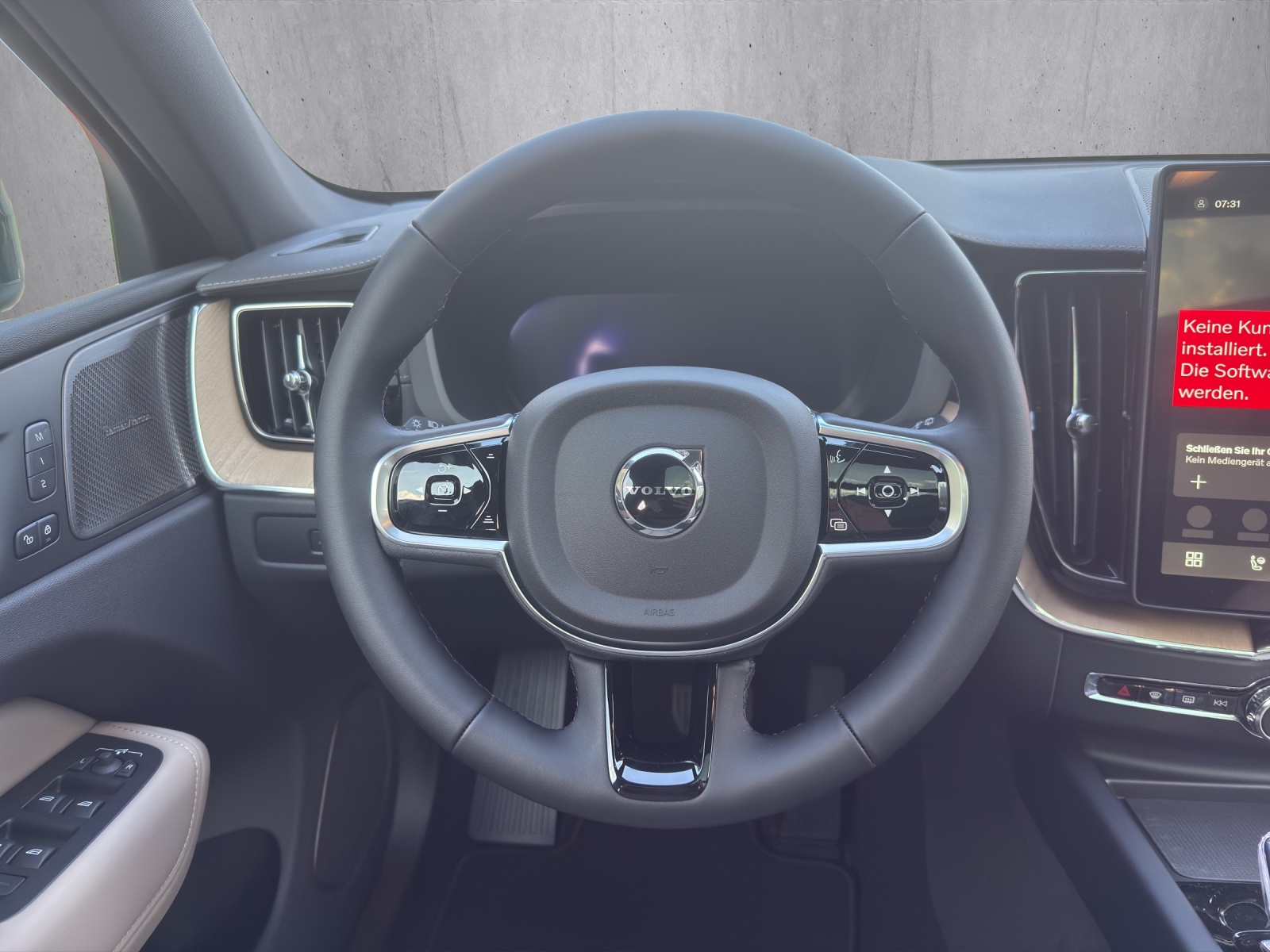 VOLVO XC60 T6 eAWD PluginHybrid Ultra Bright Geartronic-image-10