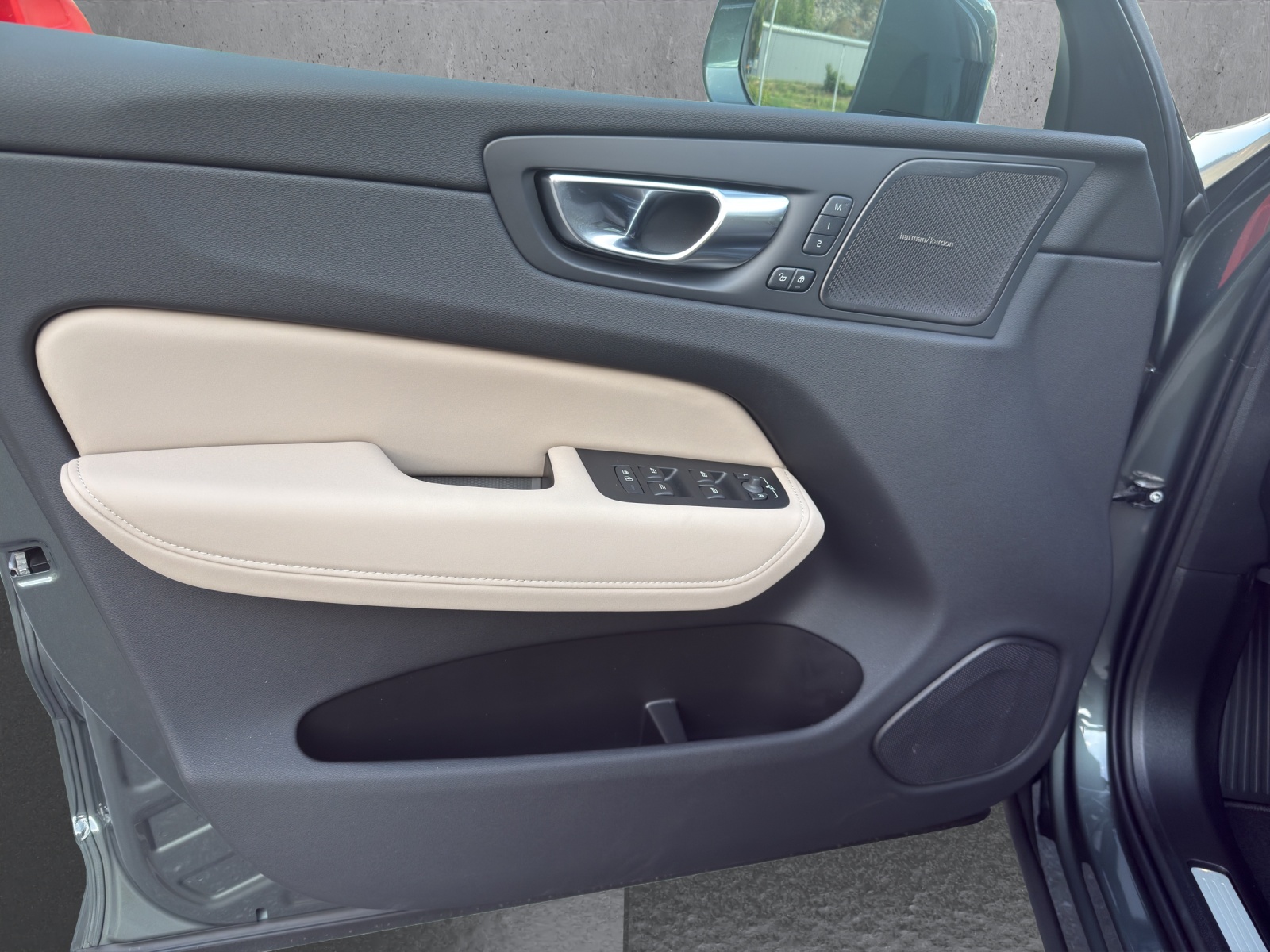 VOLVO XC60 T6 eAWD PluginHybrid Ultra Bright Geartronic-image-13