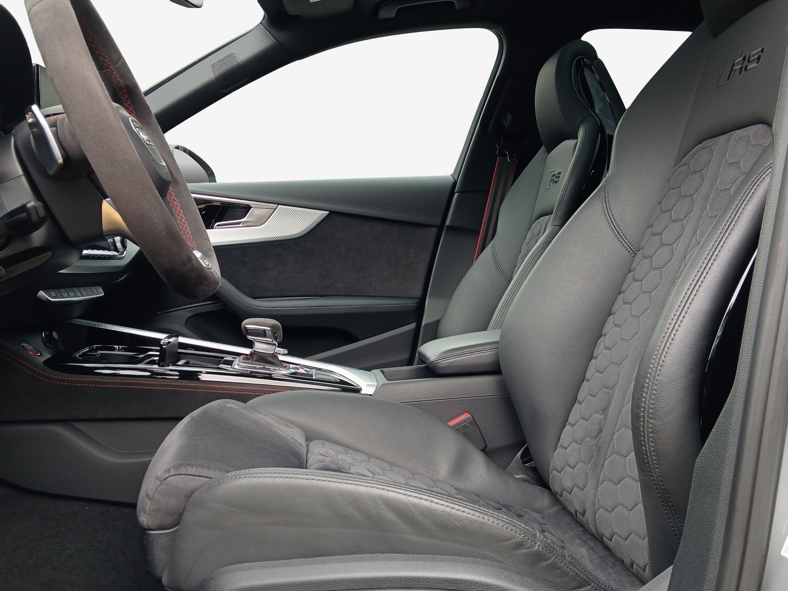 AUDI RS4 Avant quattro tiptronic-image-7